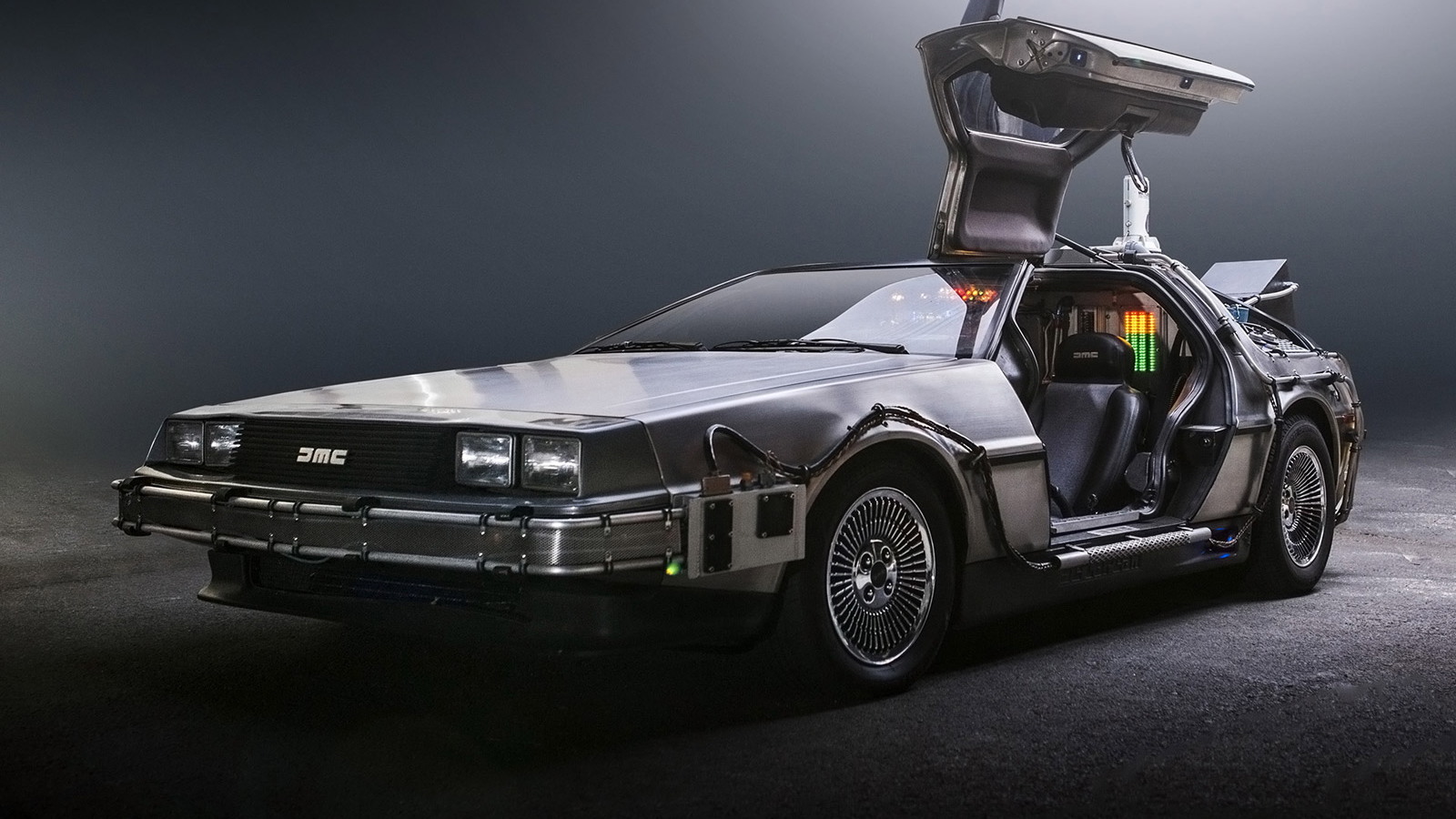 DeLorean Time Machine replica (Image via Serious Wheels)