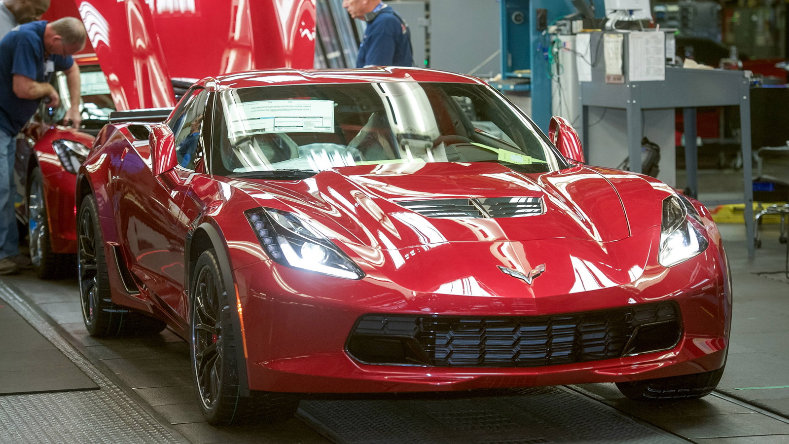 2015 Chevrolet Corvette Z06 being shipped out to dealers