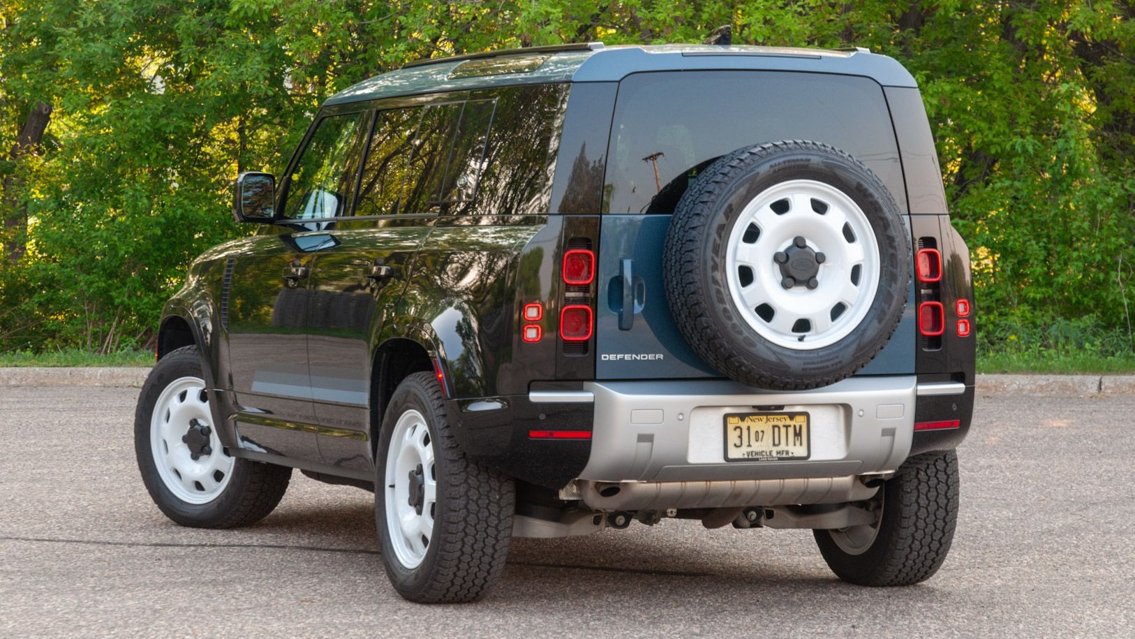 2024 Land Rover Defender 110