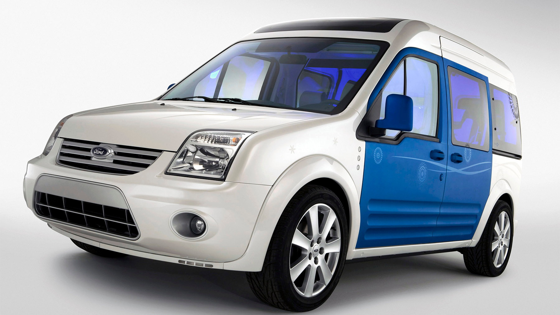 ford transit connect family one concept 013