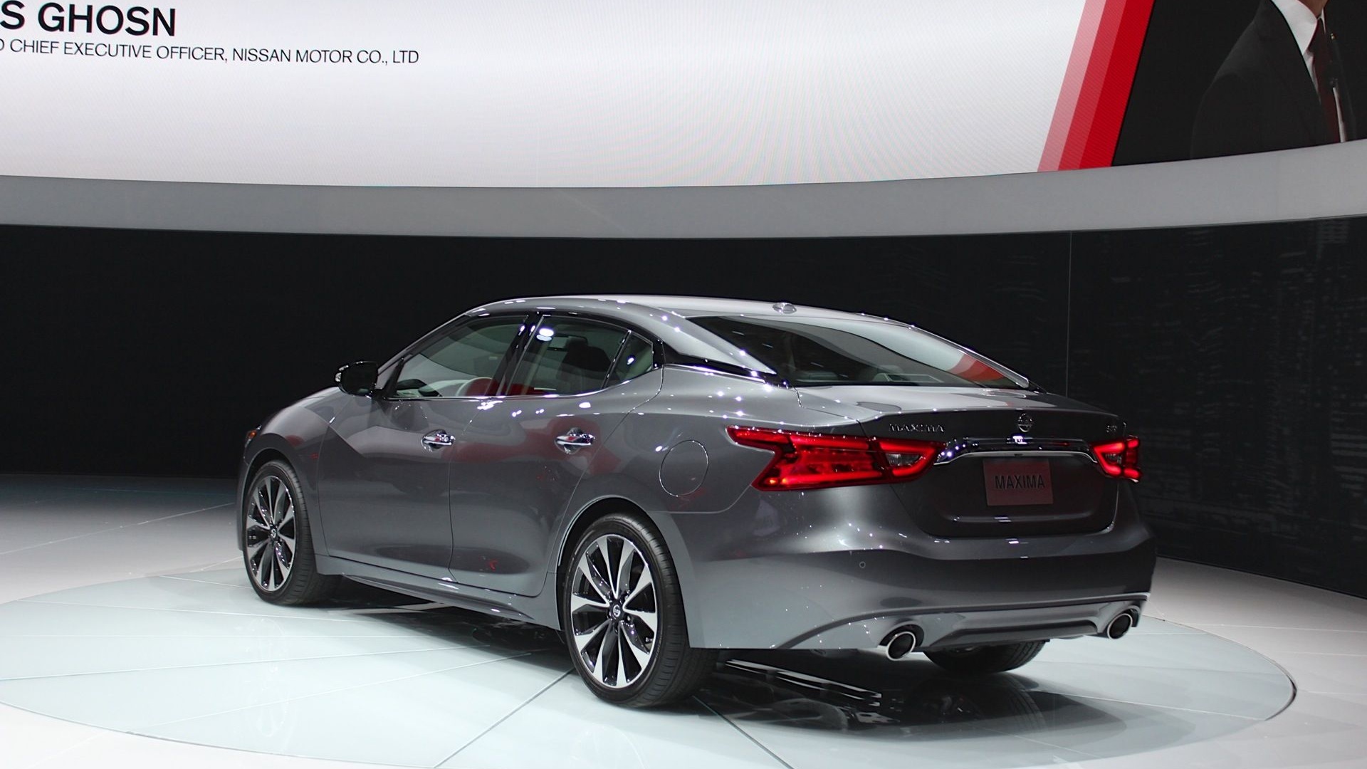 2016 Nissan Maxima  -  2015 NY Auto Show live photos