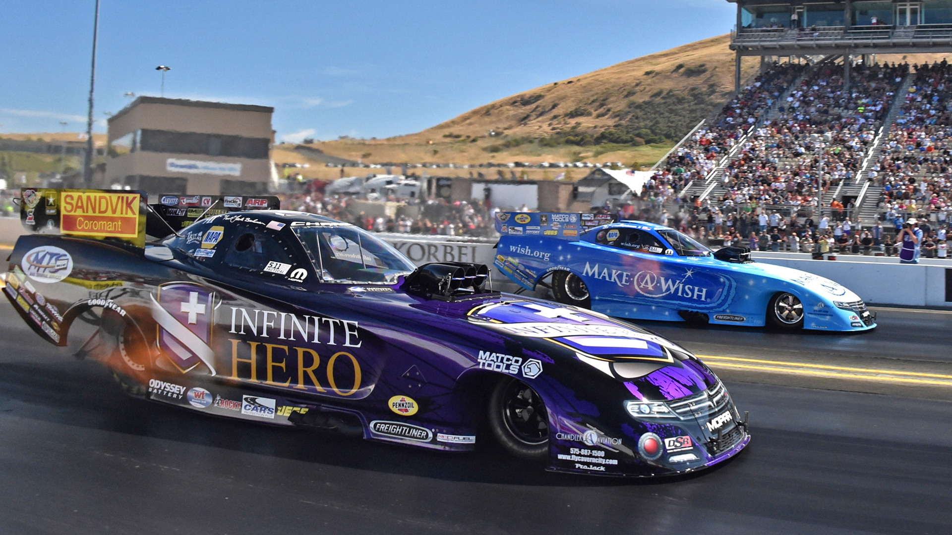 Jack Beckman and the Infinite Hero Dodge Charger at the 2015 NHRA Sonoma Nationals