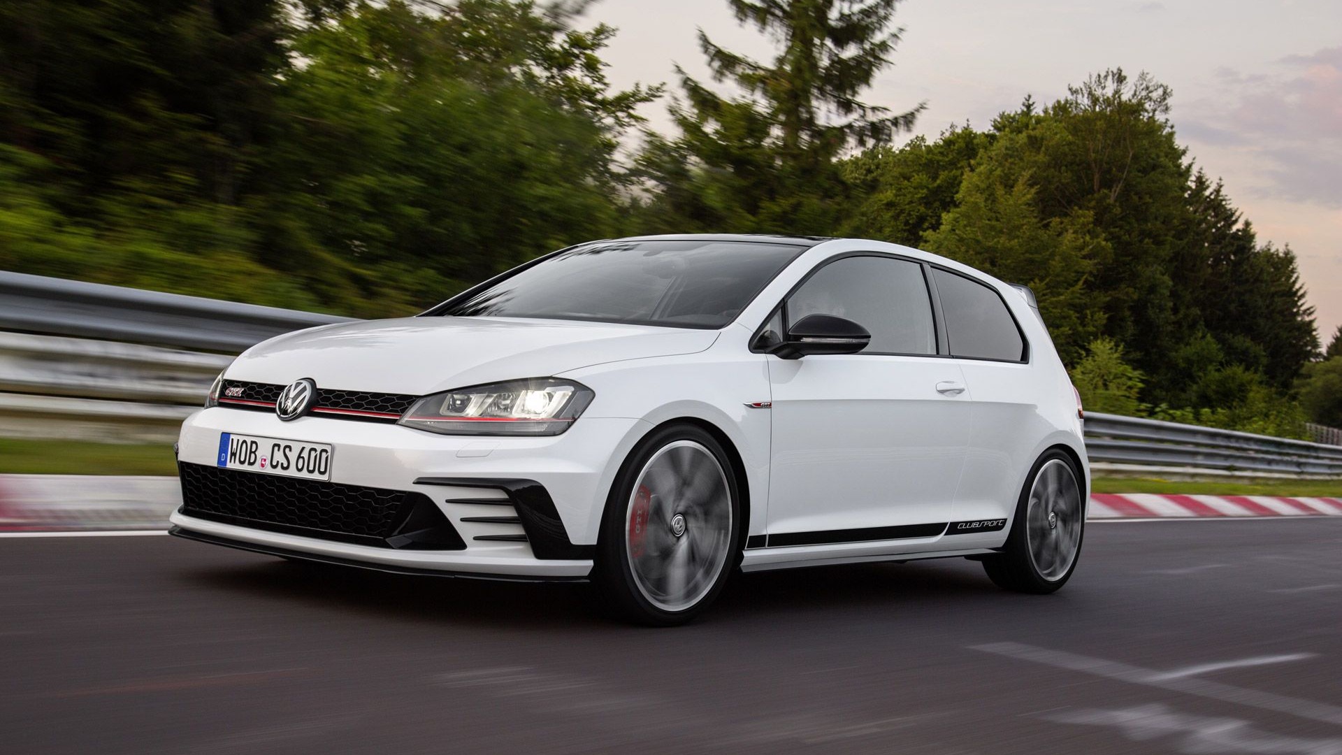 261-Horsepower VW GTI Clubsport 40th Anniversary Model Revealed