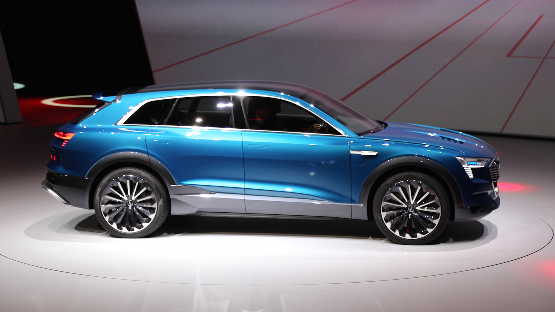 Audi e-tron quattro concept, 2015 Frankfurt Auto Show