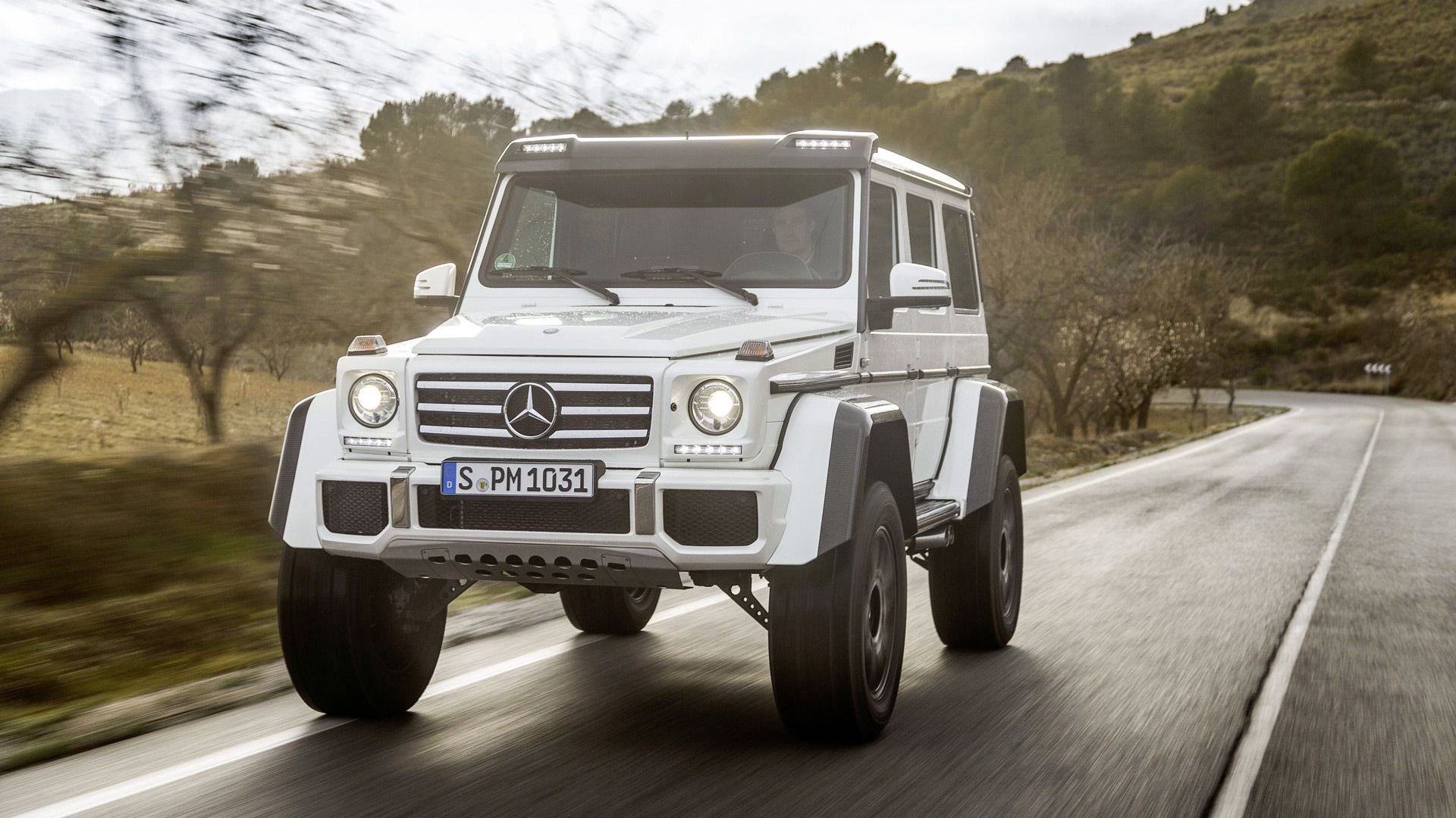 Мерседес Бенц джип g550