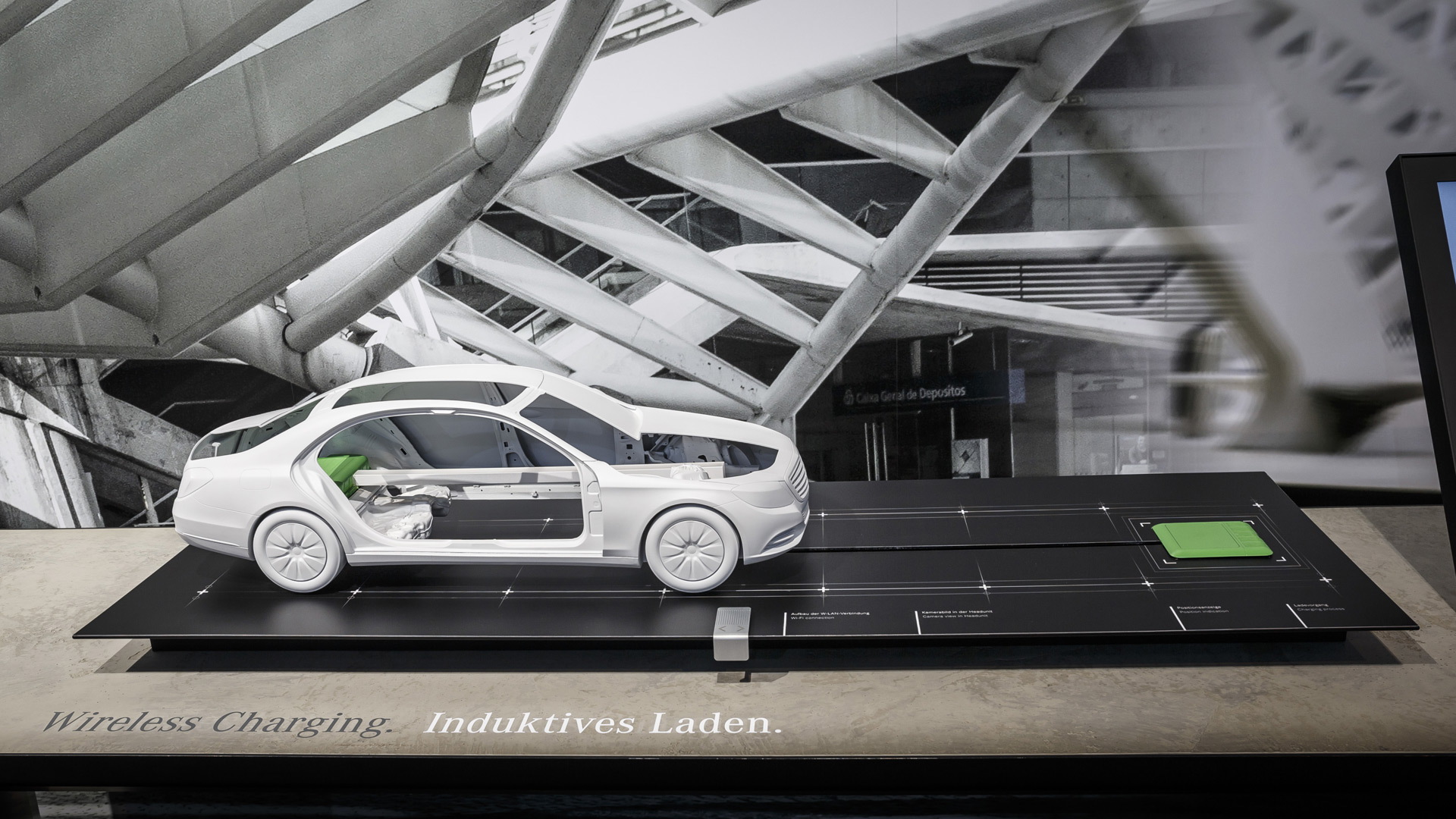Mercedes-Benz wireless inductive charging system