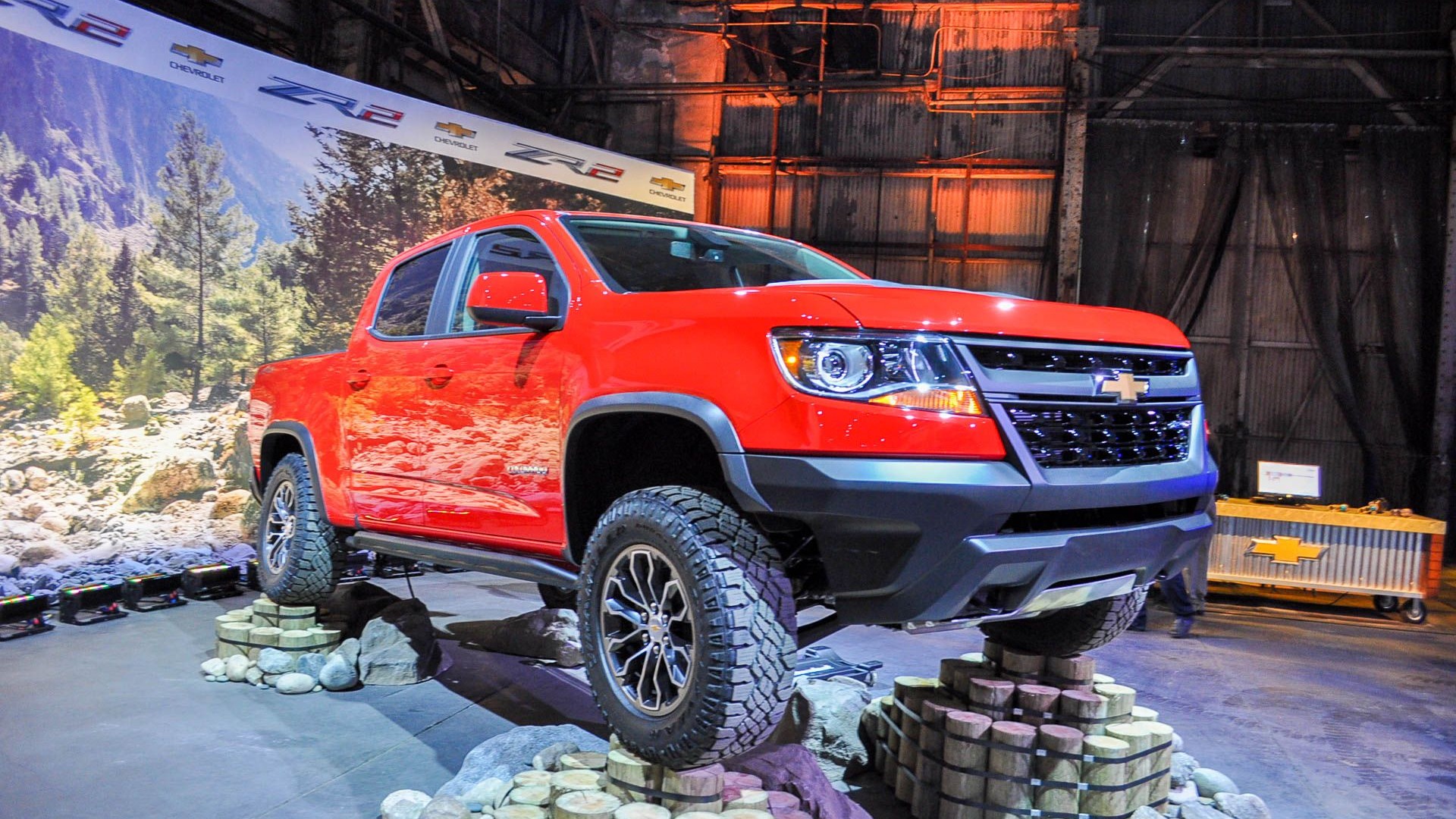 2017 Chevrolet Colorado ZR2 is your mid-size off-road truck 2017 Chevrolet Colorado ZR2 is your mid-size off-road truck