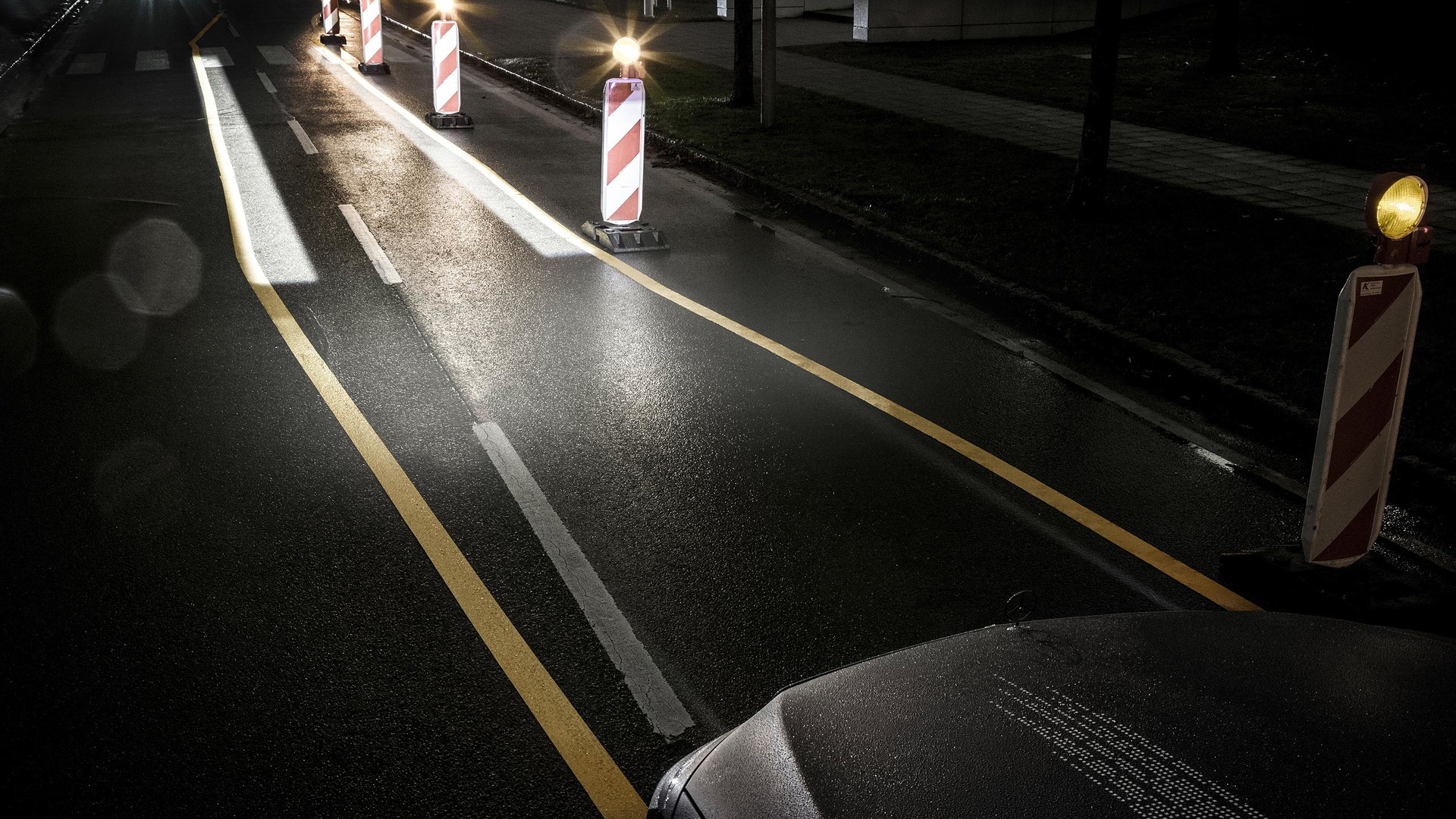 Mercedes-Benz HD matrix LED headlights