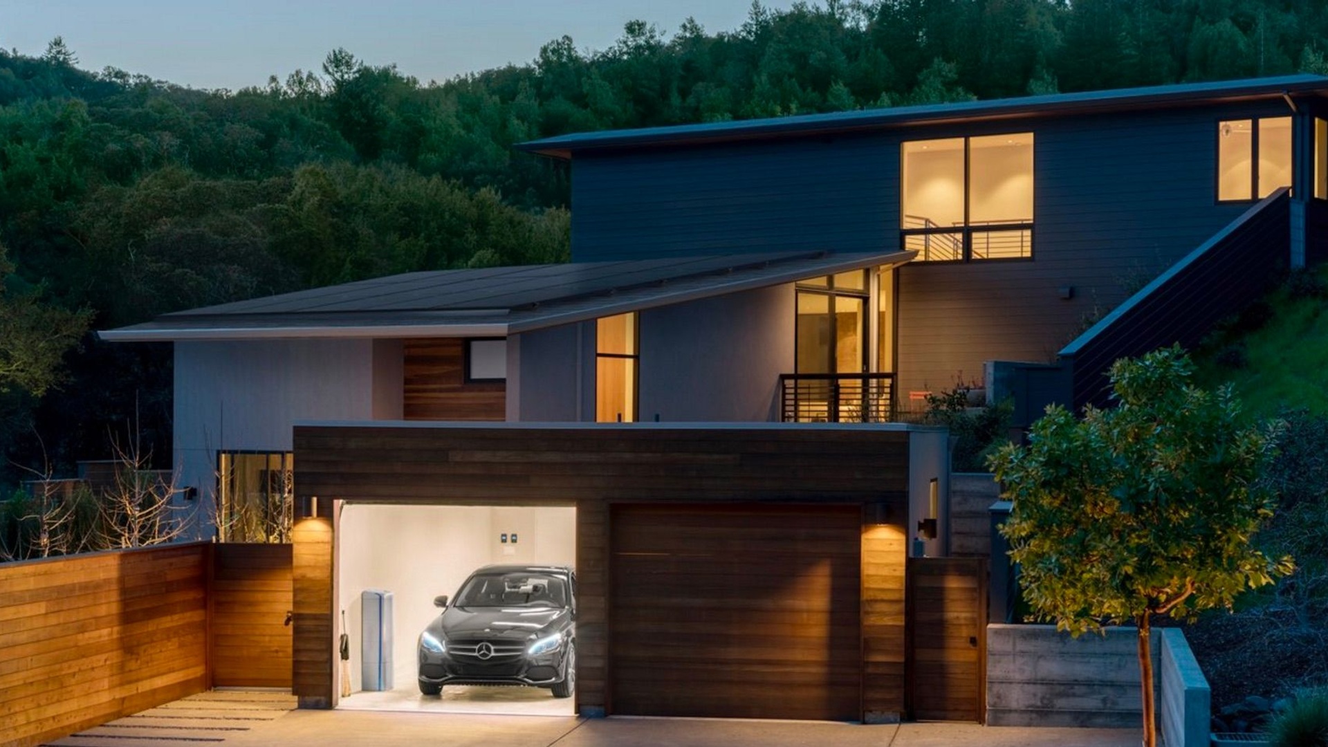 Mercedes-Benz Home Battery Storage Unit