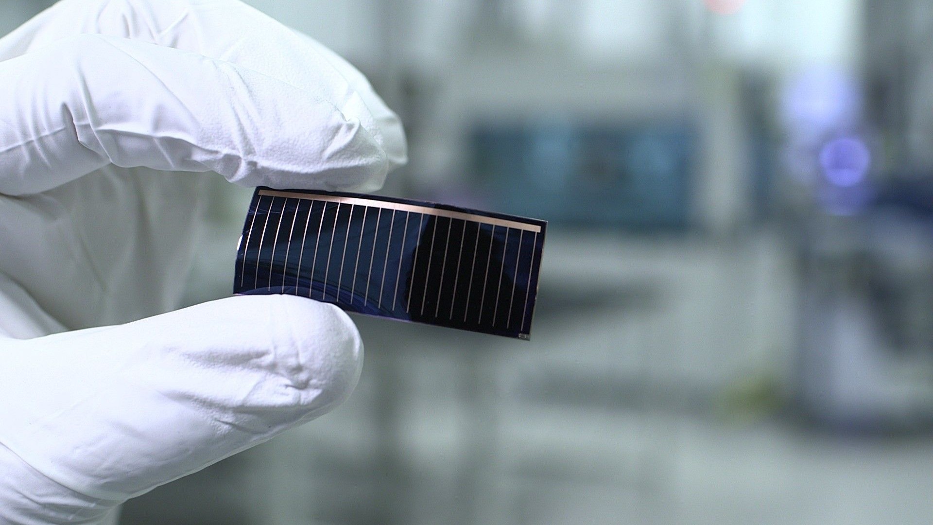 Audi and Chinese firm Alta Devices team up to develop a glass solar roof panel