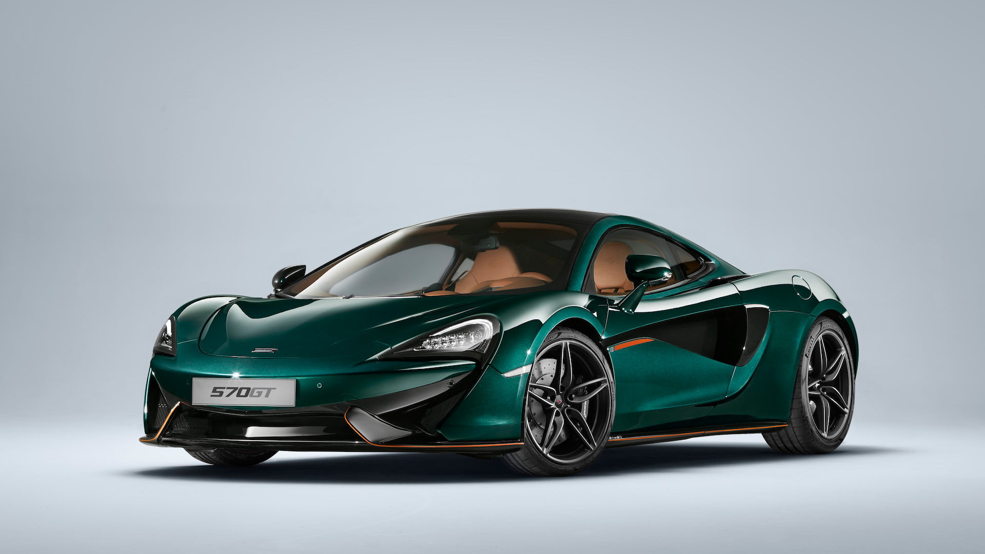 McLaren 570GT finished in XP Green