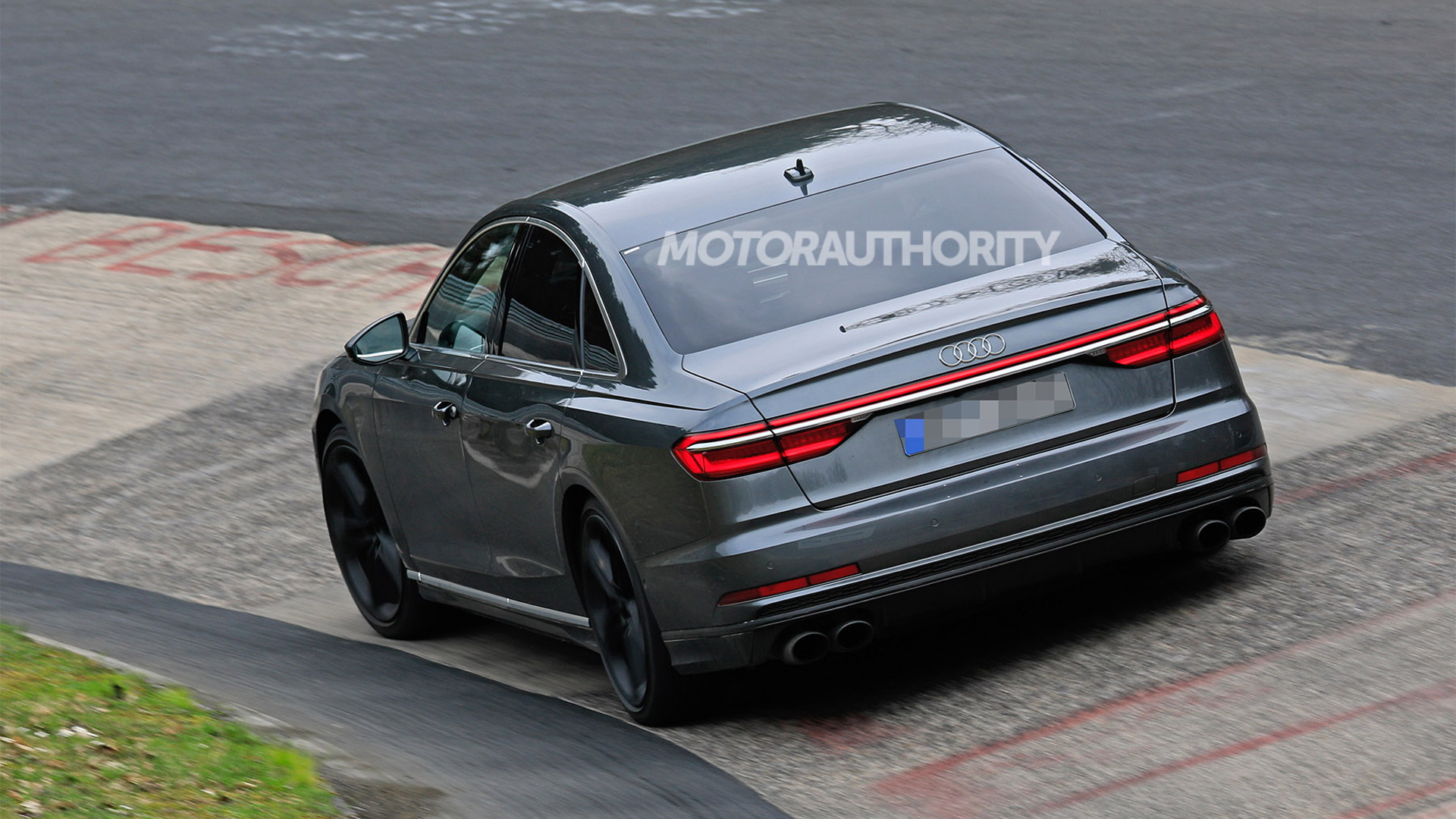 2020 Audi S8 spy shots - Image via S. Baldauf/SB-Medien