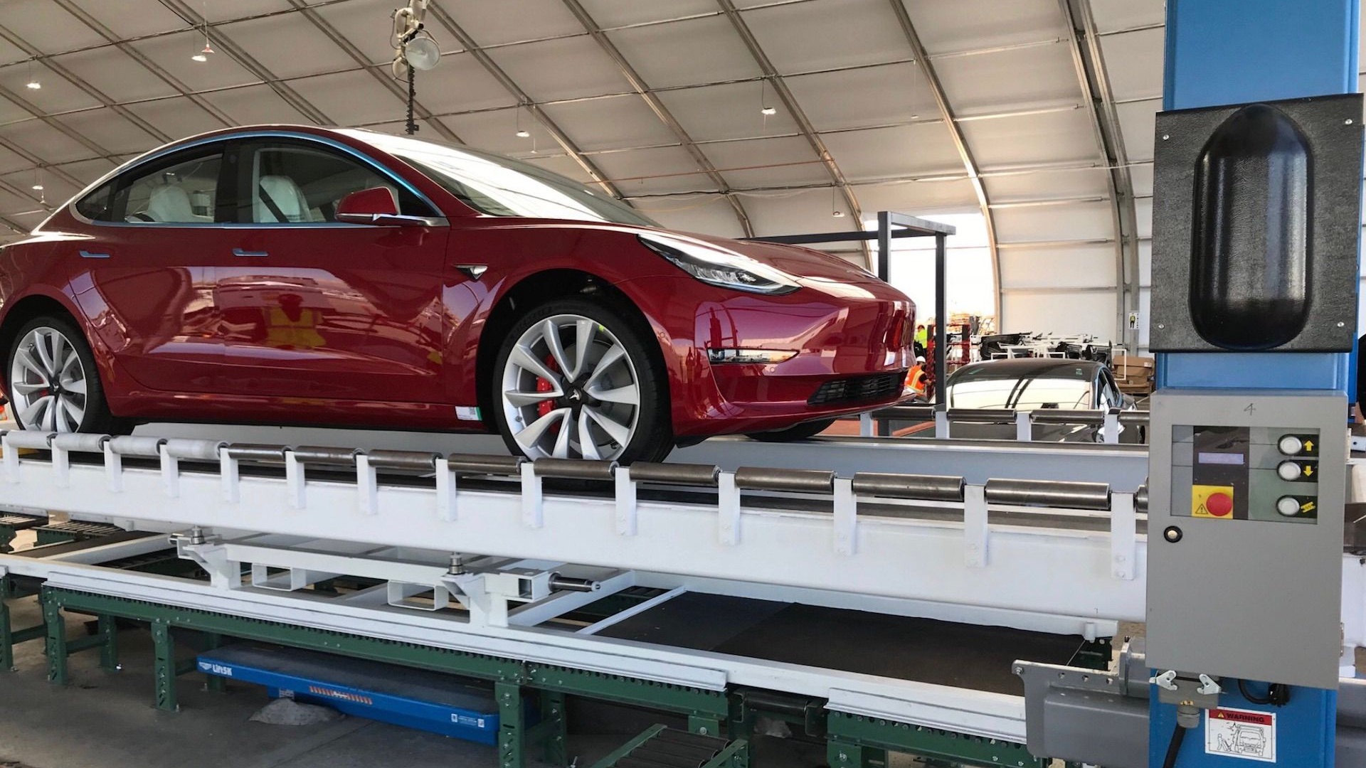 First Tesla Model 3 AWD Performance produced