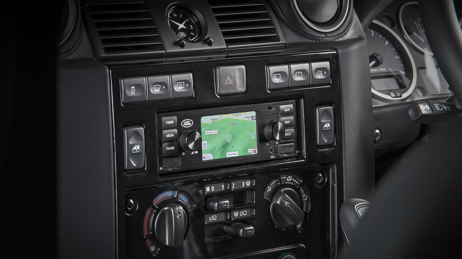Jaguar-Land Rover classic infotainment system
