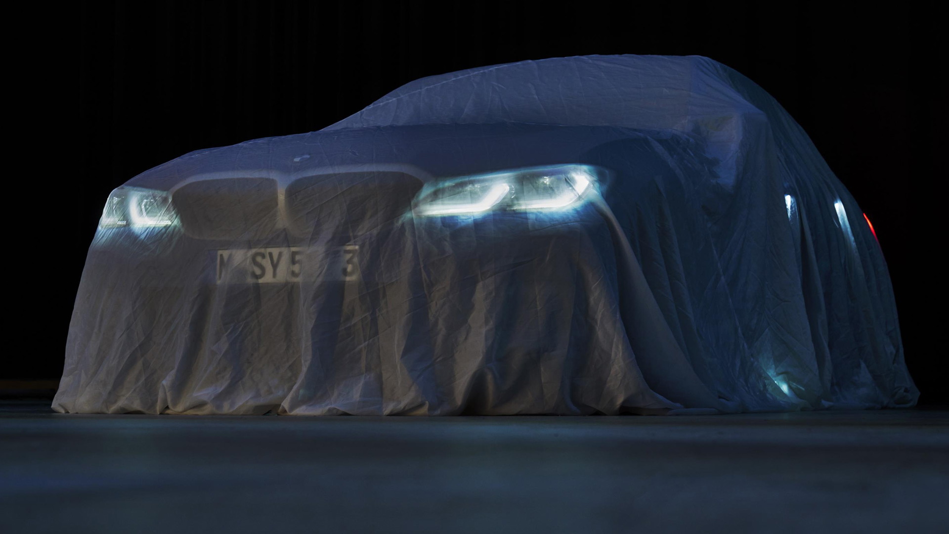 Teaser for 2019 BMW 3-Series debuting at 2018 Paris auto show