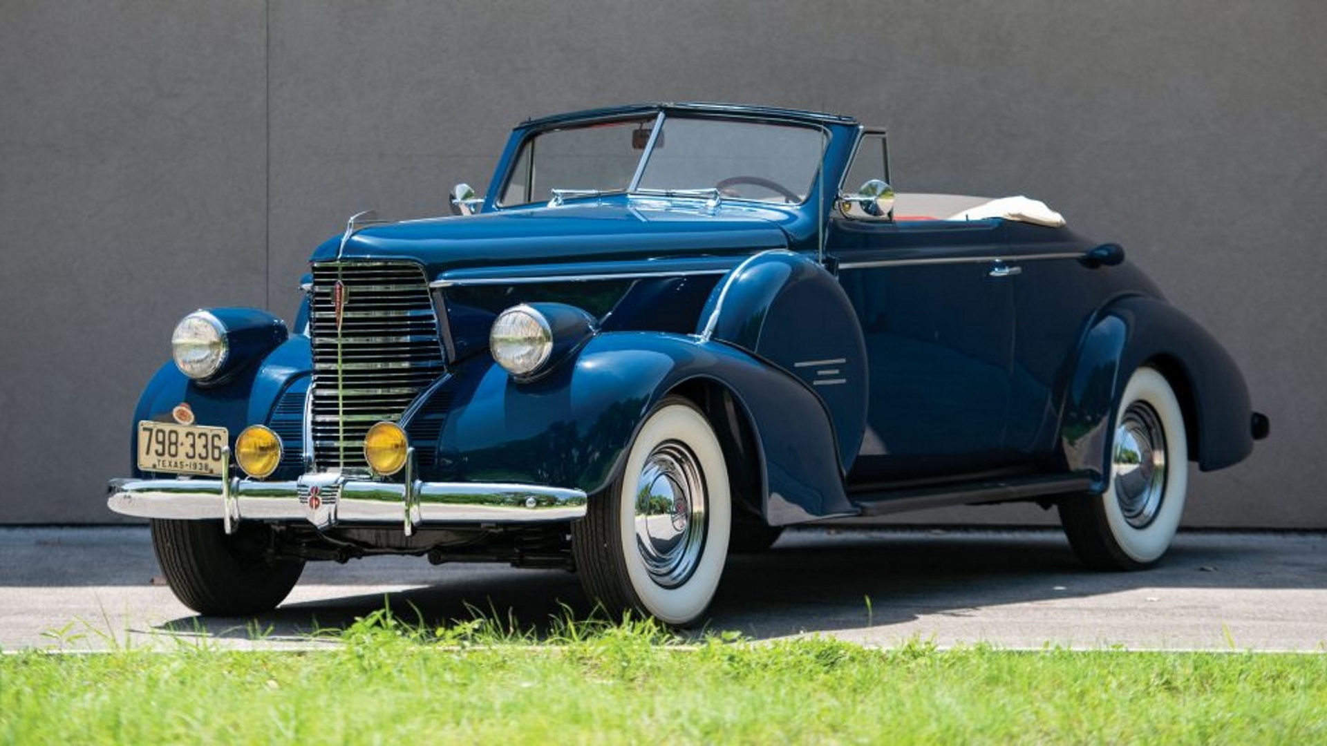 1938 Oldsmobile Convertible Coupe with Automatic Safety Transmission [CREDIT: Hemmings Motor News]