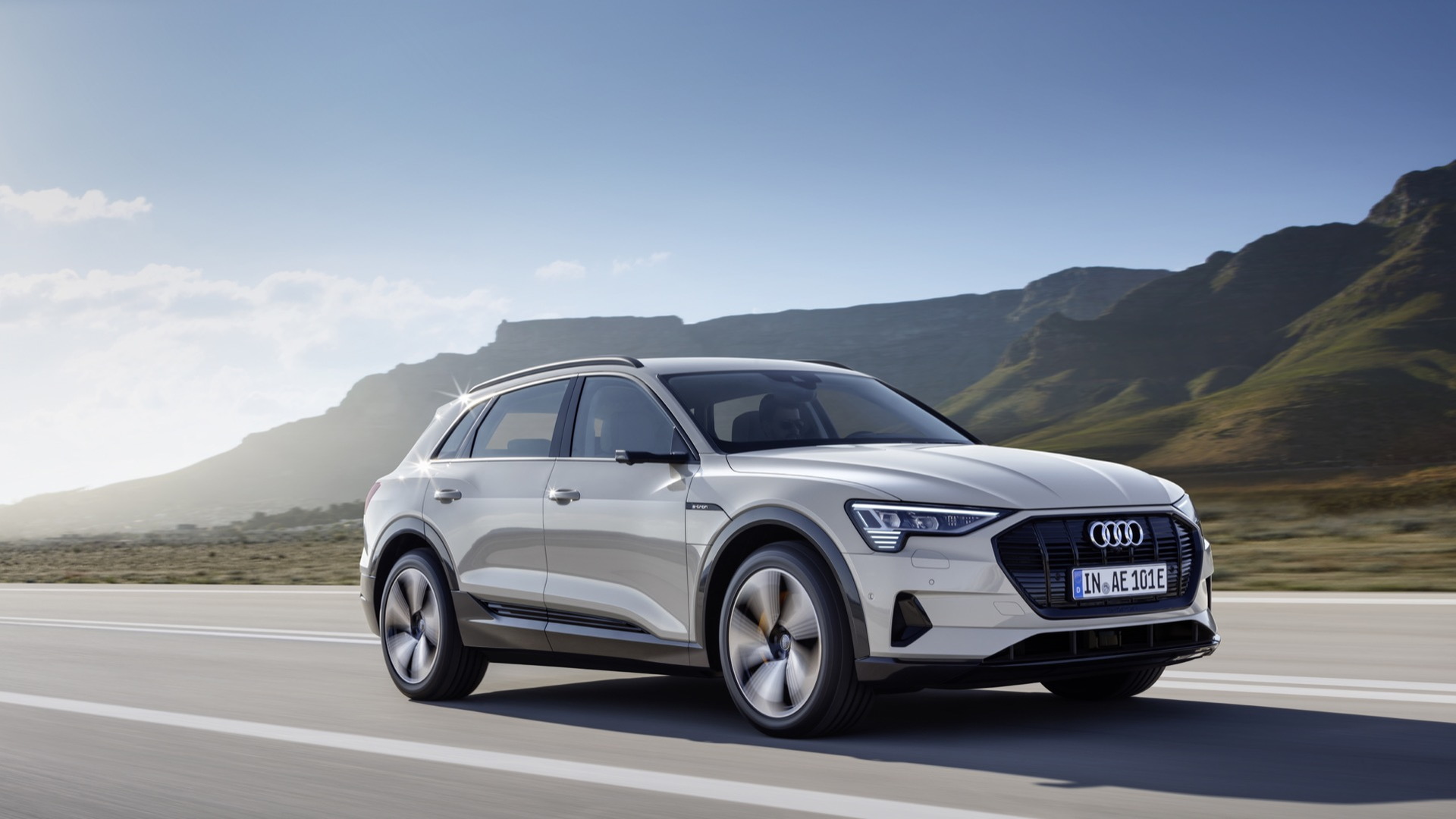 Gedwongen streep Pacifische eilanden 2019 Audi e-tron EPA range revealed: Nothing to brag about, but aiming for  the real world?