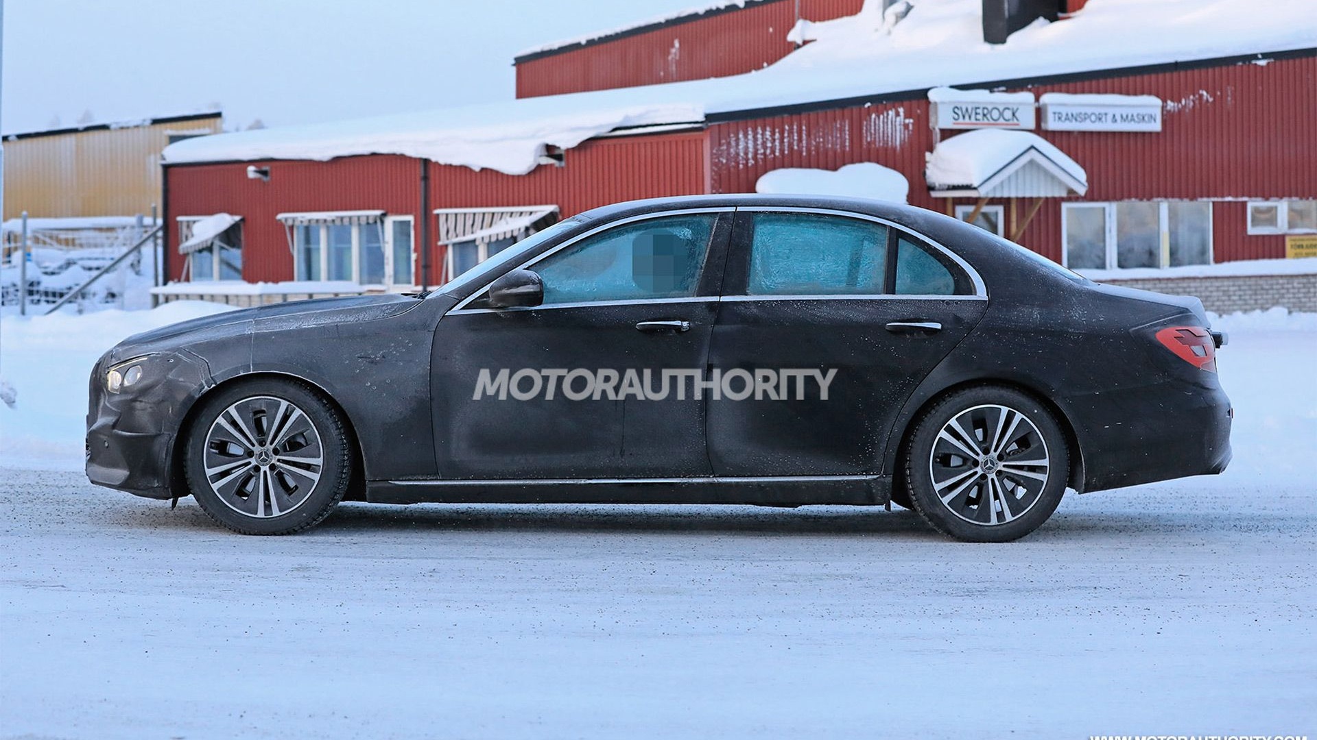 2021 Mercedes-Benz E-Class facelift spy shots - Image via S. Baldauf/SB-Medien