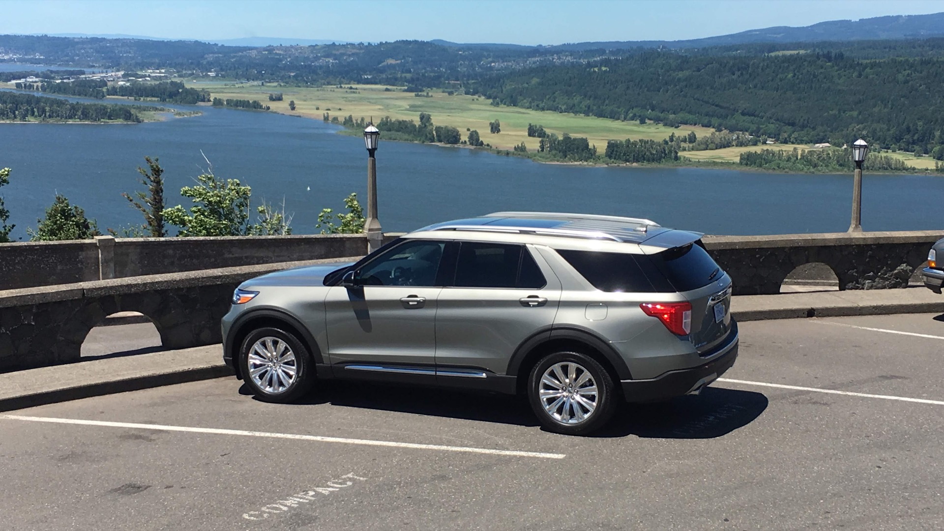 2020 Ford Explorer Hybrid  -  First Drive  -  Portland OR, June 2019
