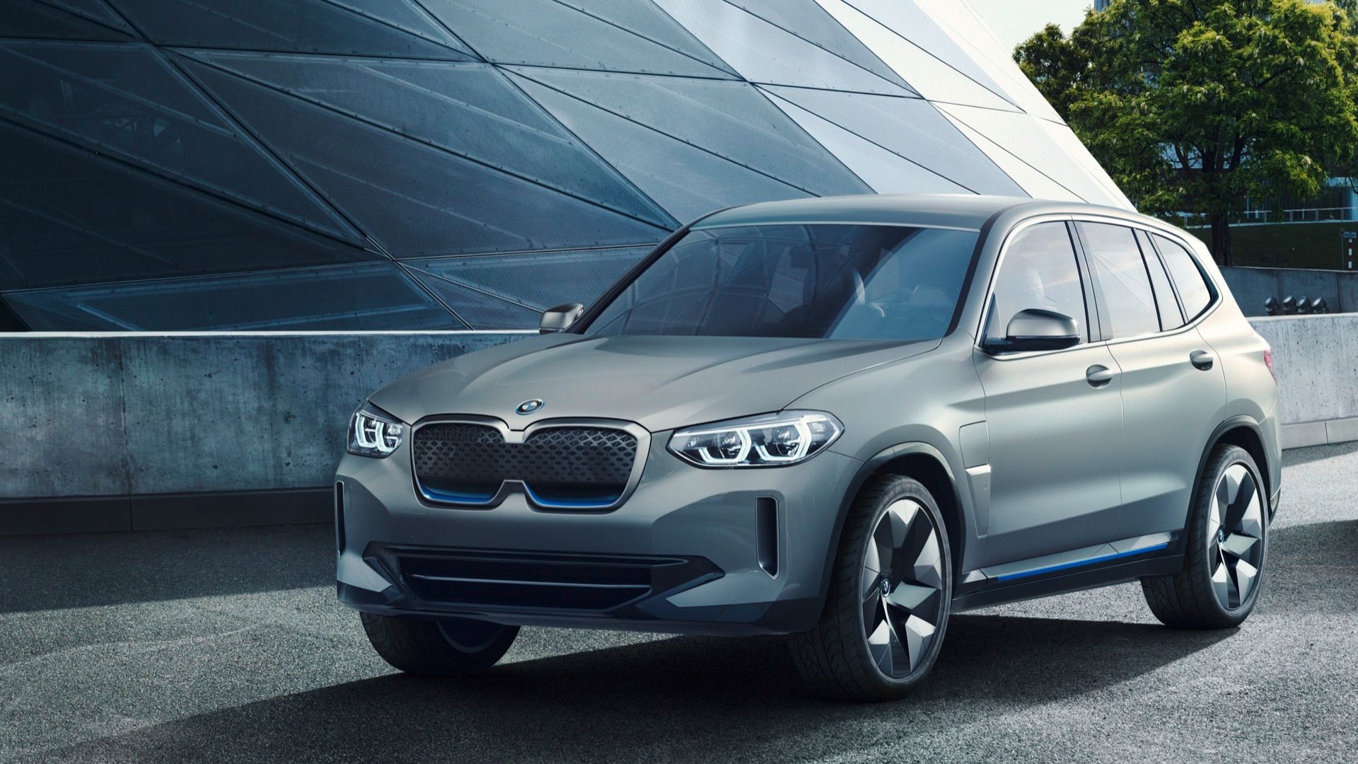 Electric BMW iX3 Crossover: first specifications revealed