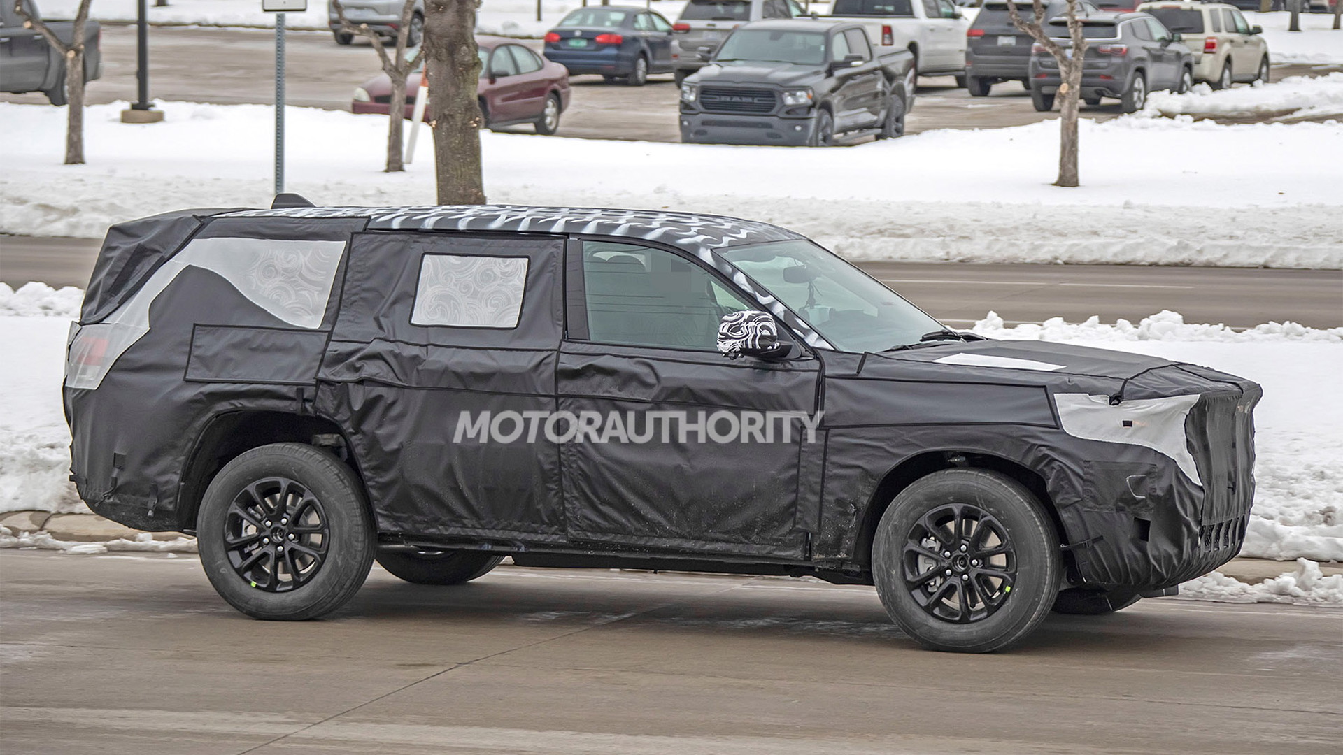 2021 Jeep Grand Cherokee Pictures