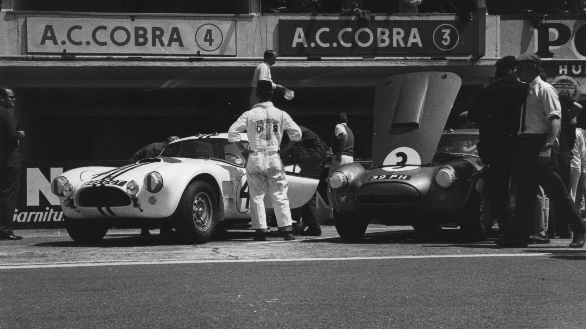 AC Cobra at the 1963 24 Hours of Le Mans