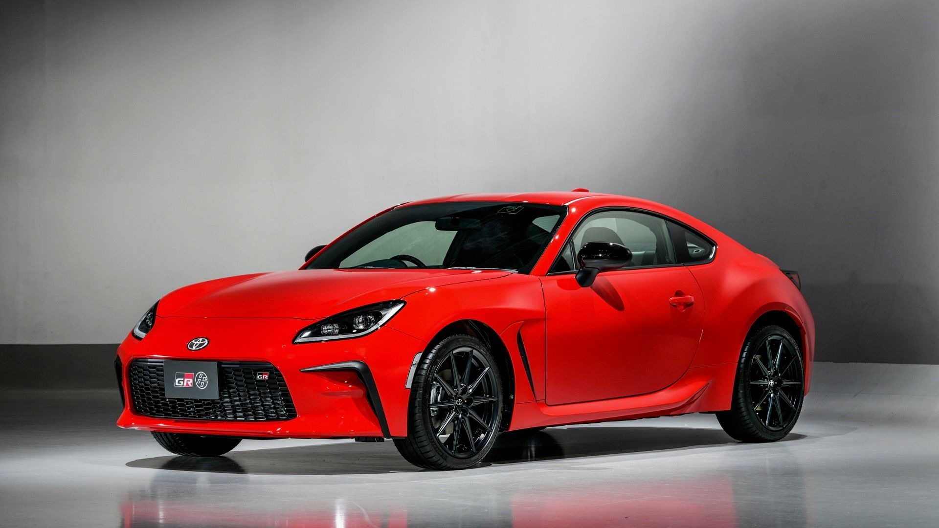 Car Spy Shots News Reviews And Insights Motor Authority