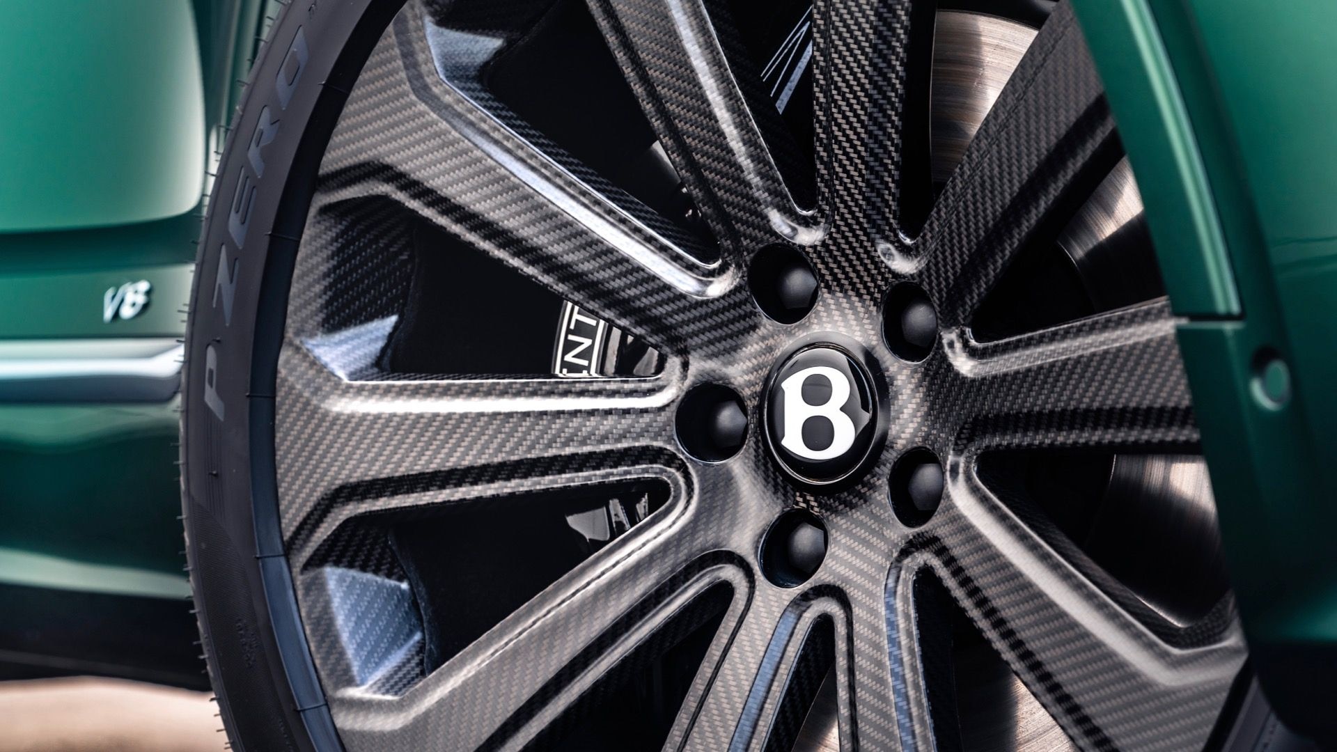 Bentley Bentayga carbon-fiber wheels