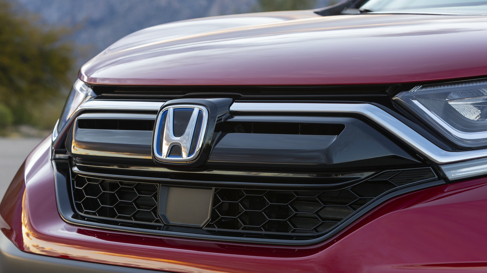 Review update: 2021 Honda CR-V Hybrid is 38-mpg mainstream green