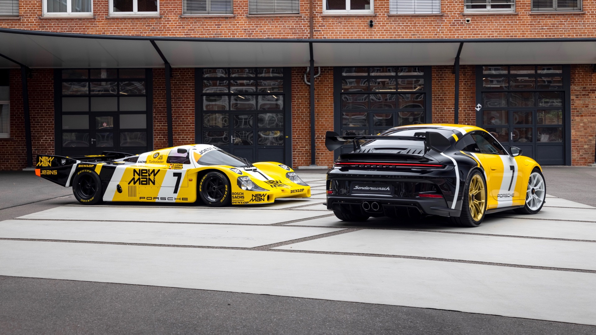 2022 Porsche 911 GT3 inspired by 1985 Le Mans-winning Porsche 956