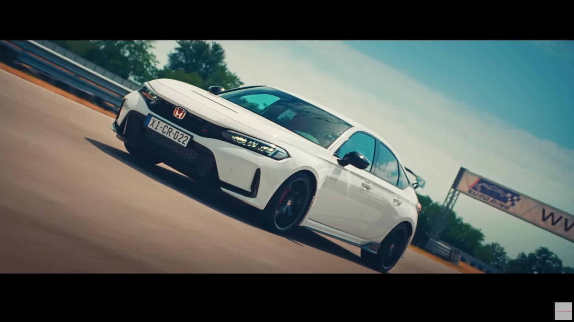 Max Verstappen drives the 2023 Honda Civic Type R in ad.