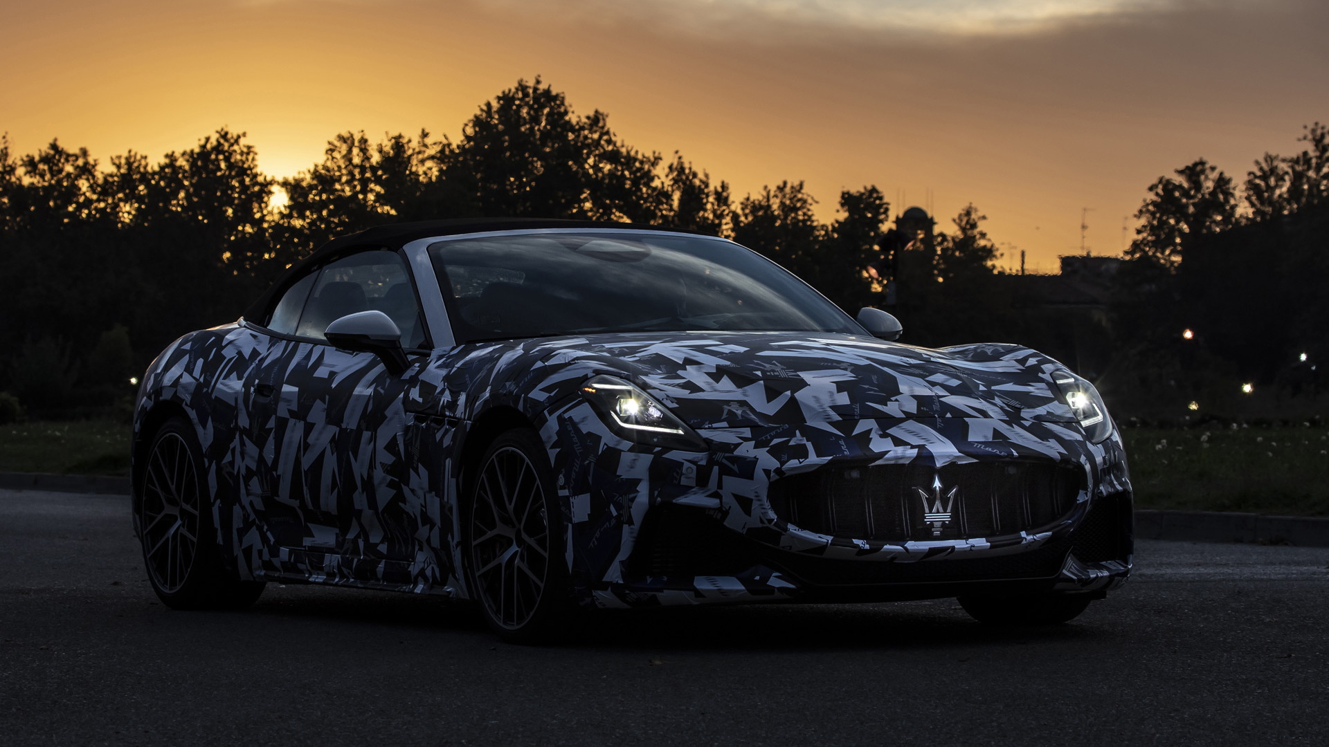 Teaser for Maserati Granturismo convertible debuting in 2023
