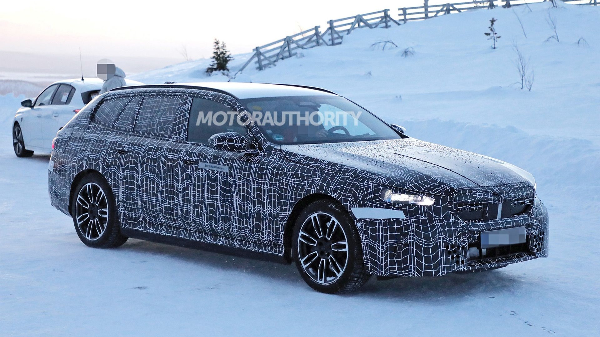 2024 BMW i5 Touring spy shots Photo credit Baldauf