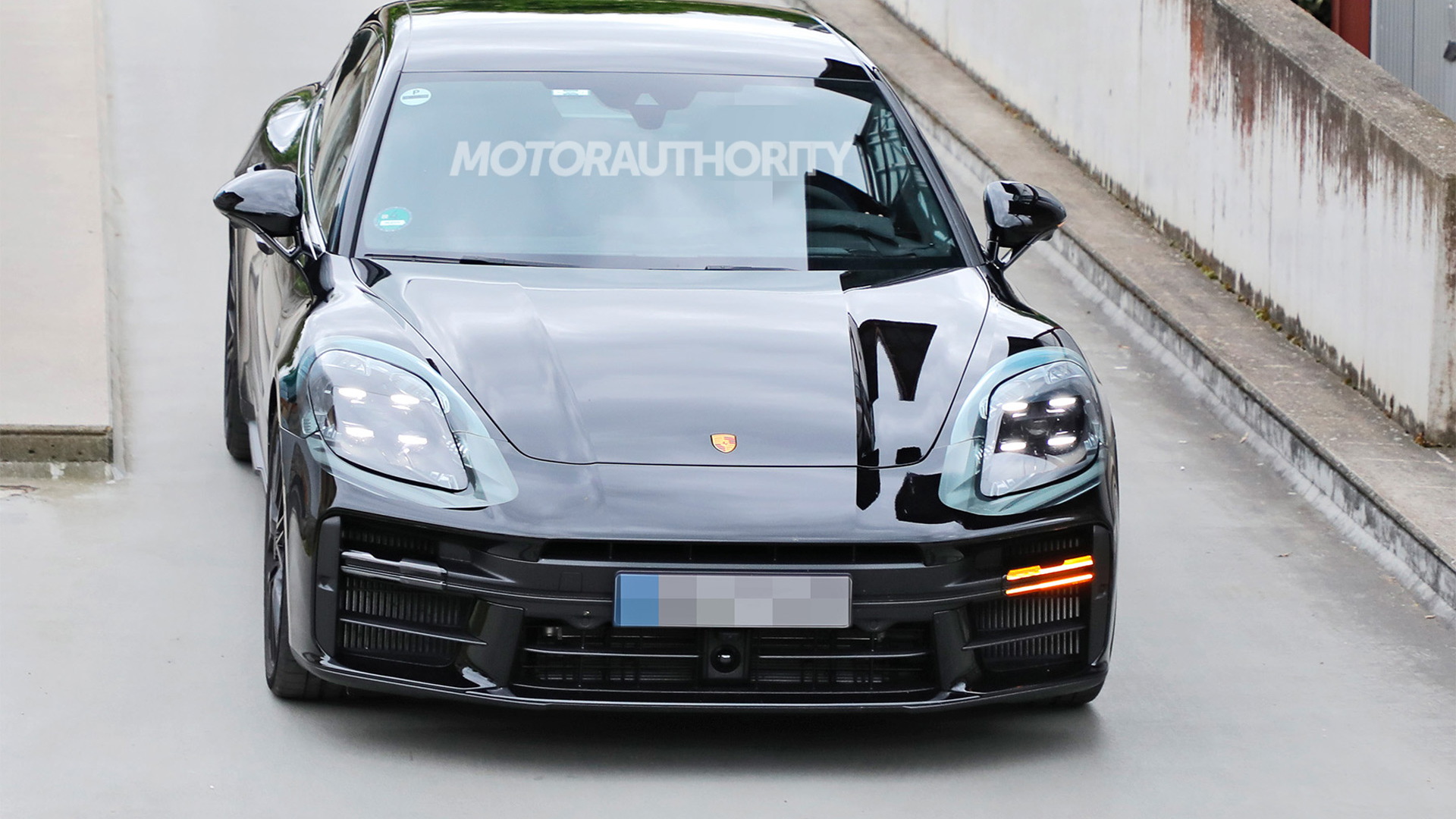 2024 Porsche Panamera spy shots Photo credit Baldauf