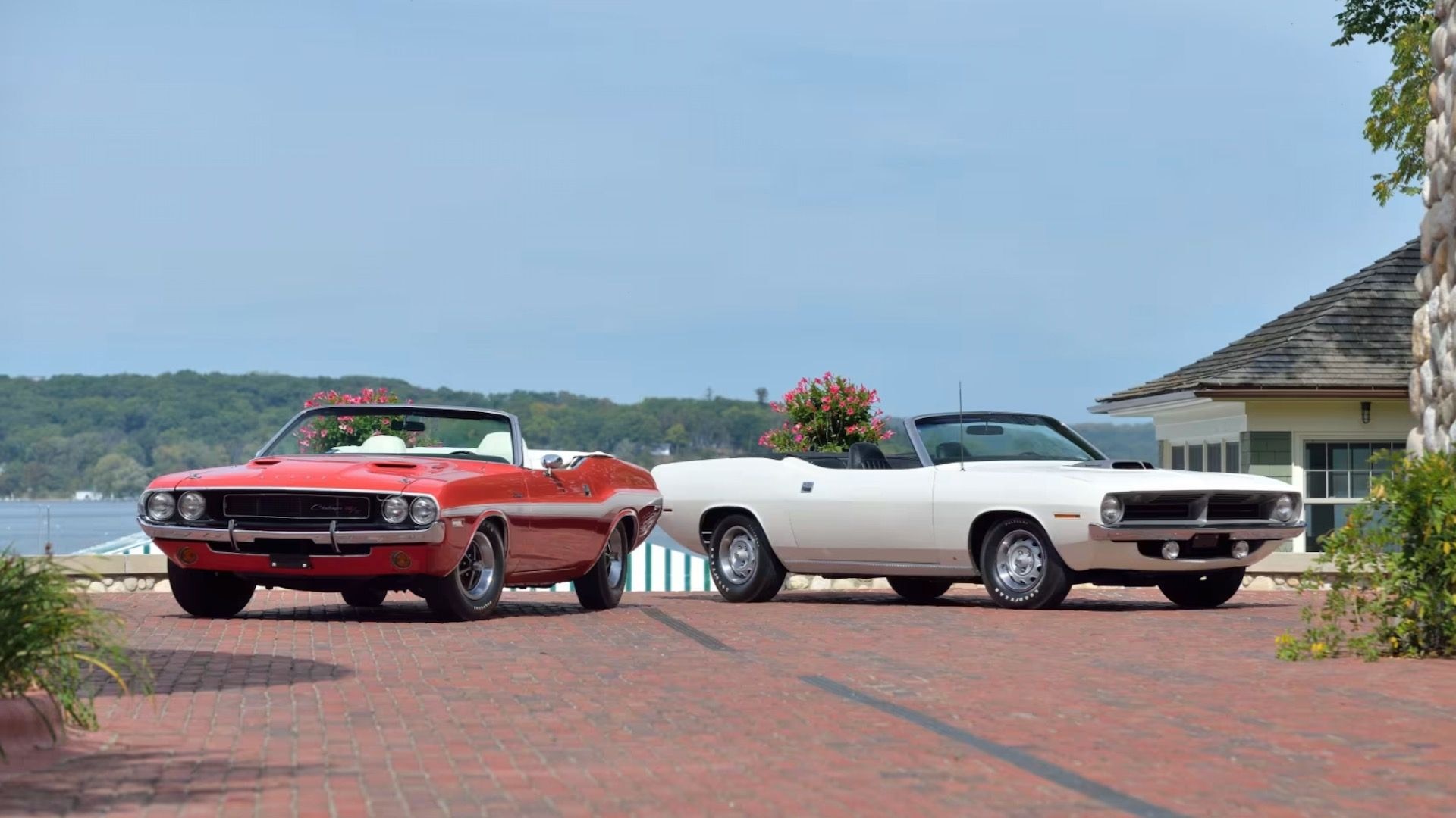 1970 Dodge Challenger and Plymouth 'Cuda convertible pilot cars (photo via Mecum Auctions)