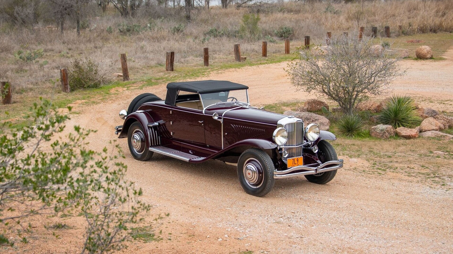 1930 Duesenberg Model J with coachwork by Murphy - Photo credit: RM Sotheby's
