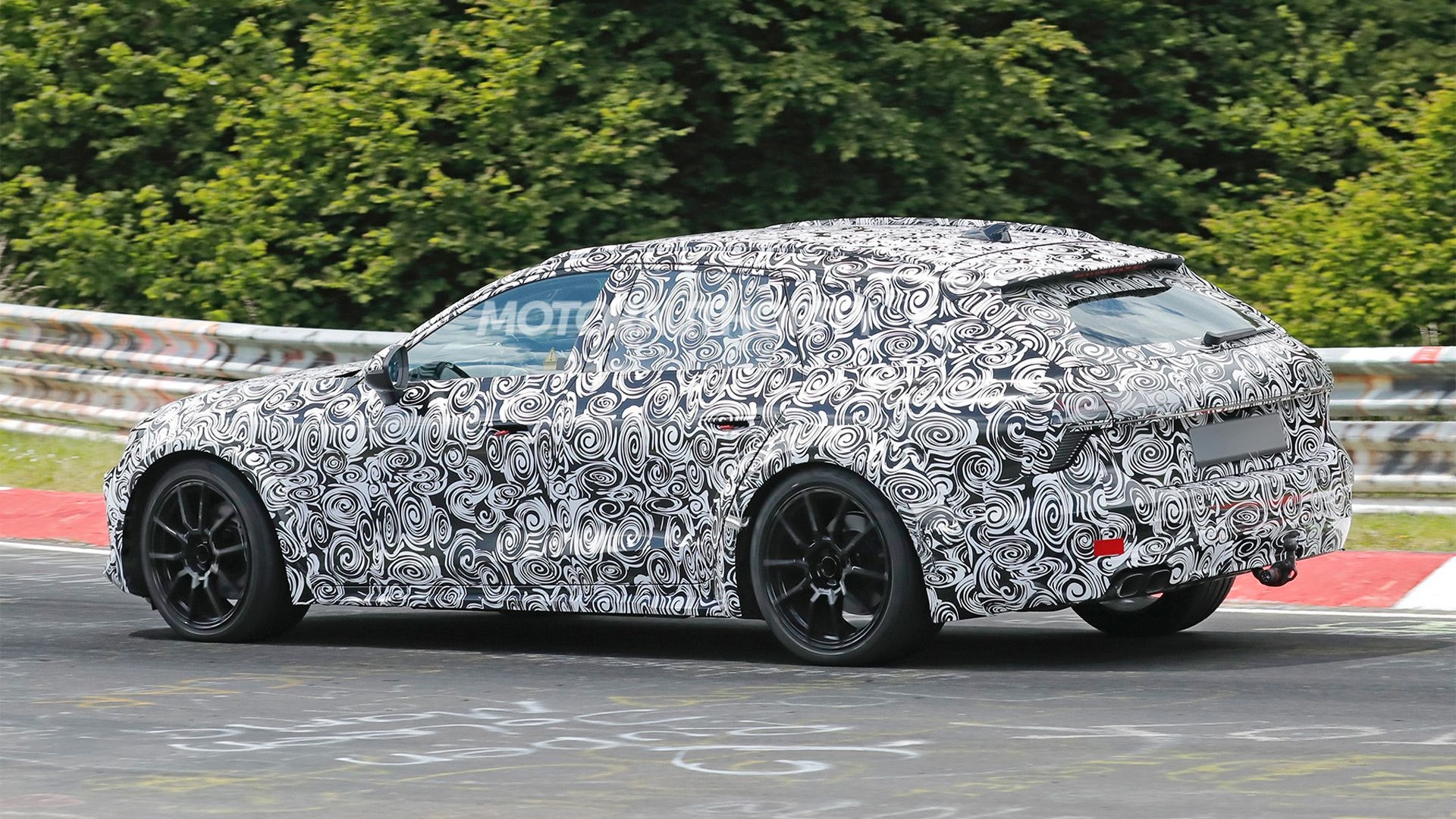  Foto zu 2026 Audi A7 Allroad spied for first time 