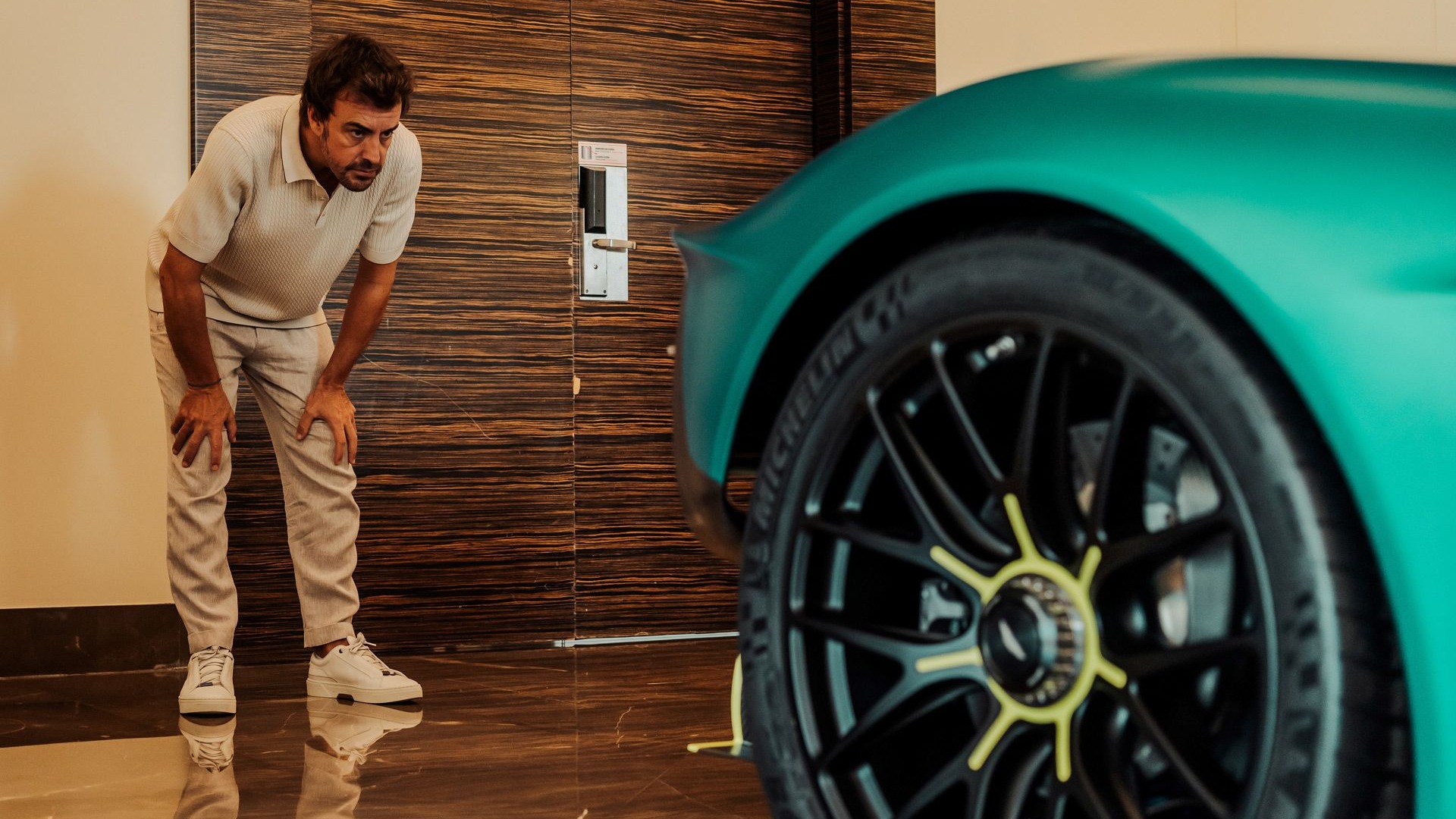 Fernando Alonso takes delivery of Aston Martin Valkyrie – Sept. 4, 2024