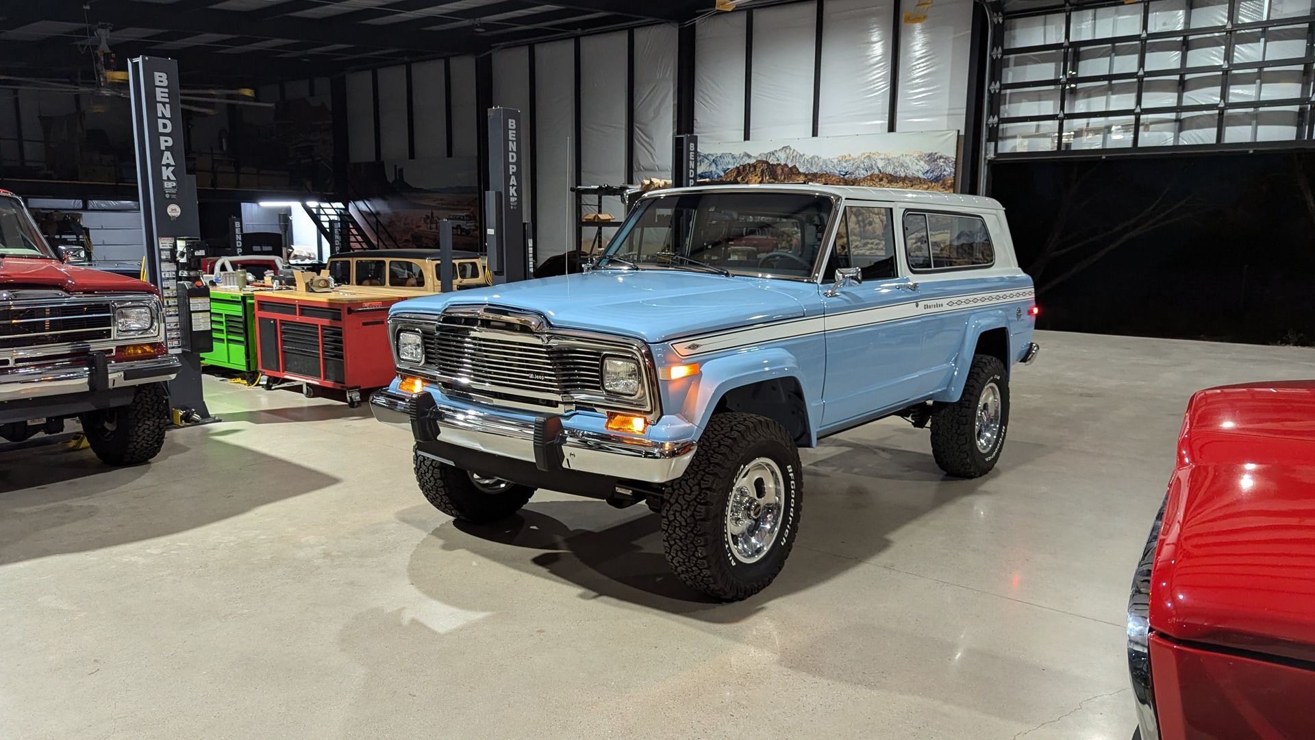 Vigilante 4x4's Viper V-10-powered 1979 Jeep Cherokee S