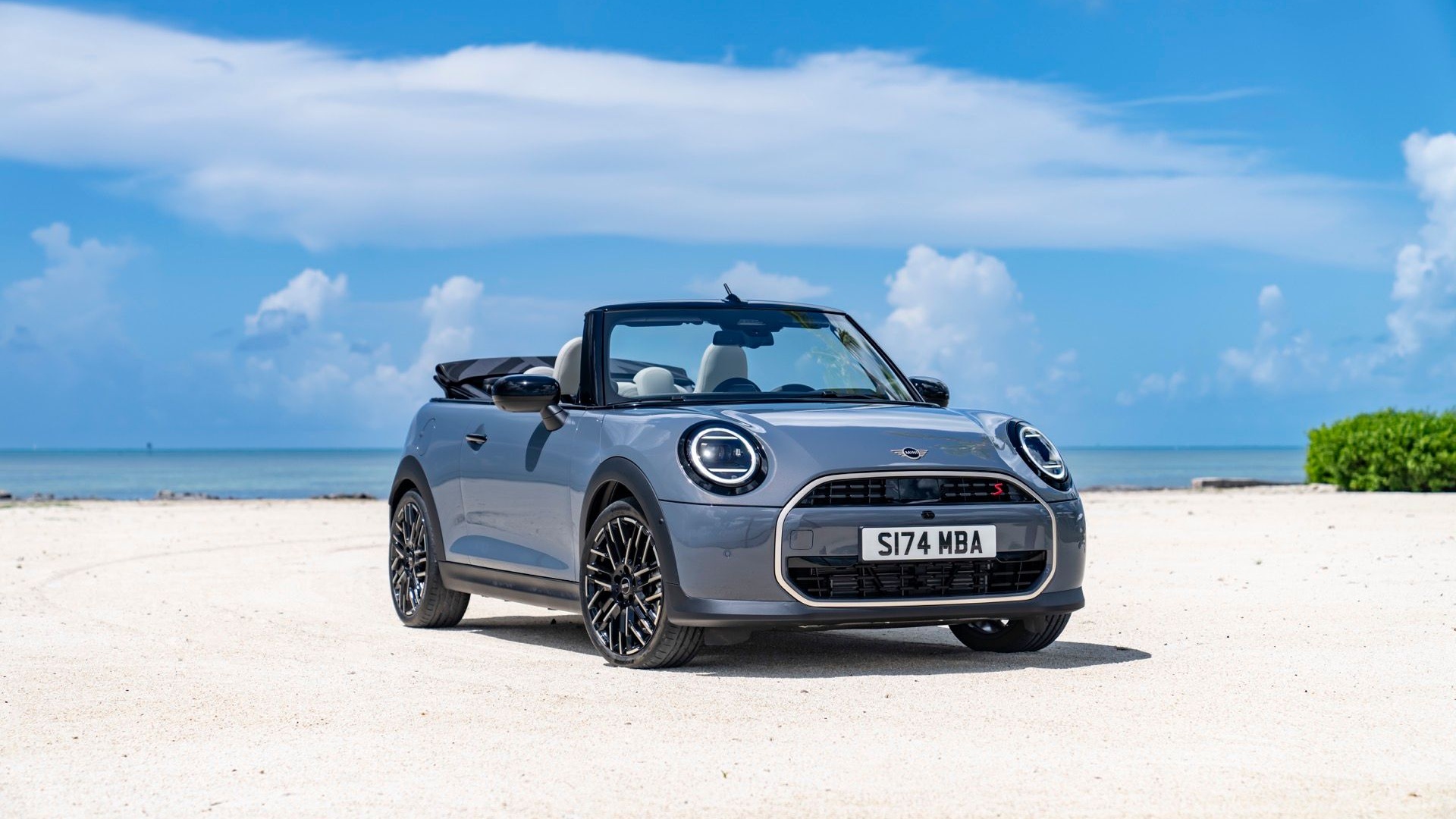 2025 Mini Cooper convertible