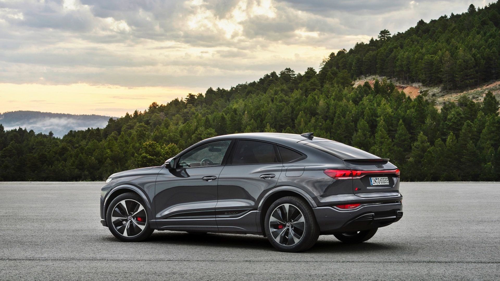 2025 Audi Sportback Q6 E-Tron (European-spec)