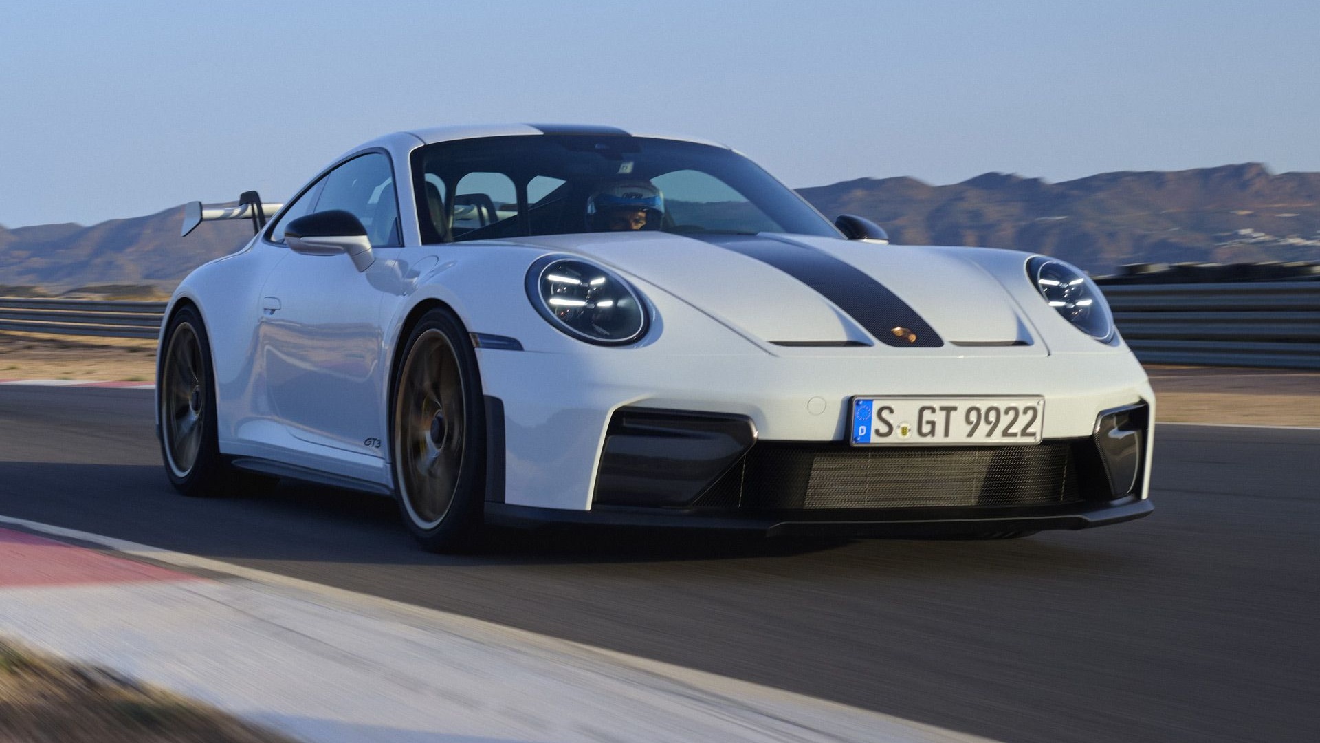 Watch the 2025 Porsche 911 GT3 rip around the 'Ring