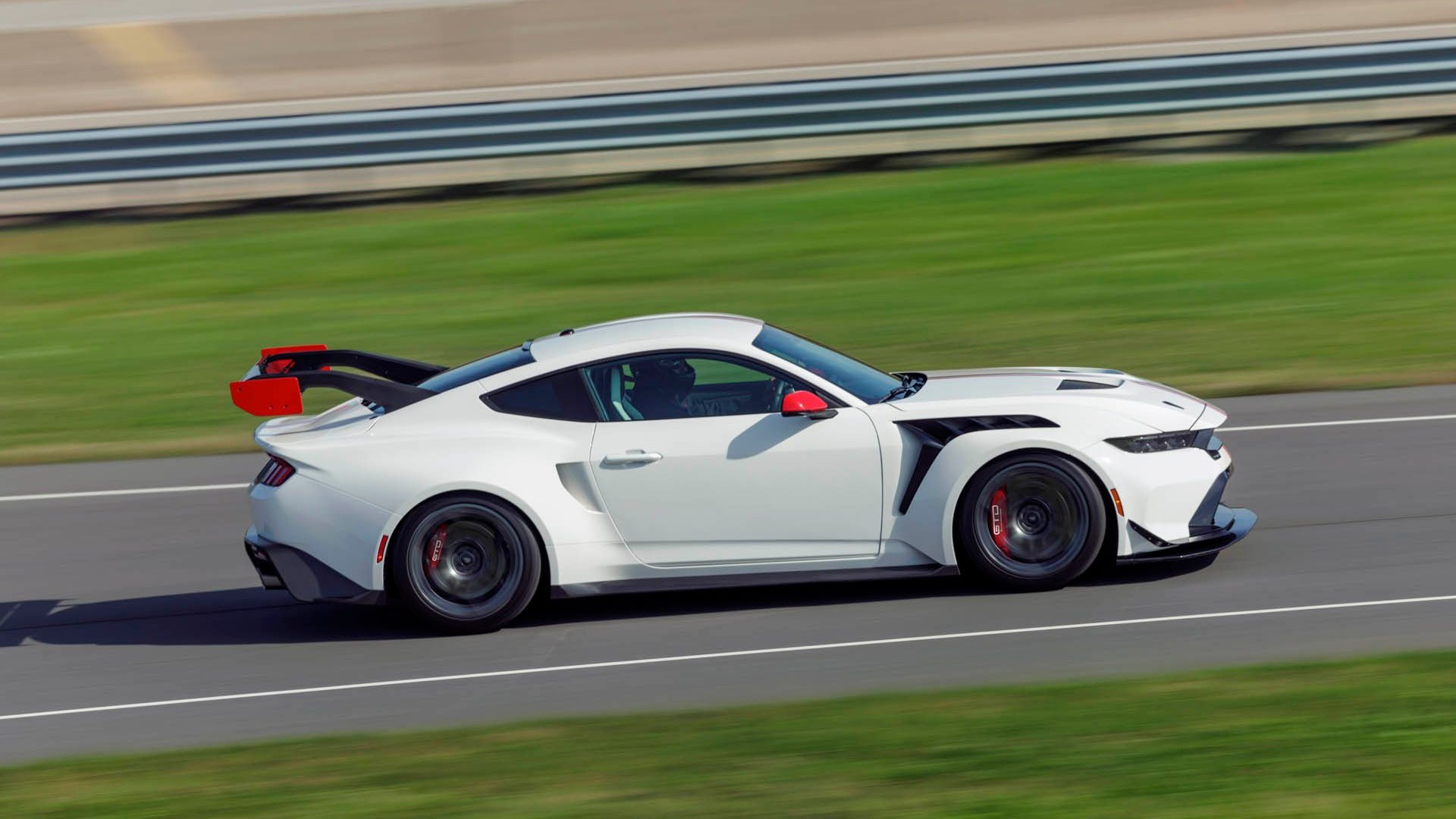 Ford Mustang GTD Spirit of America