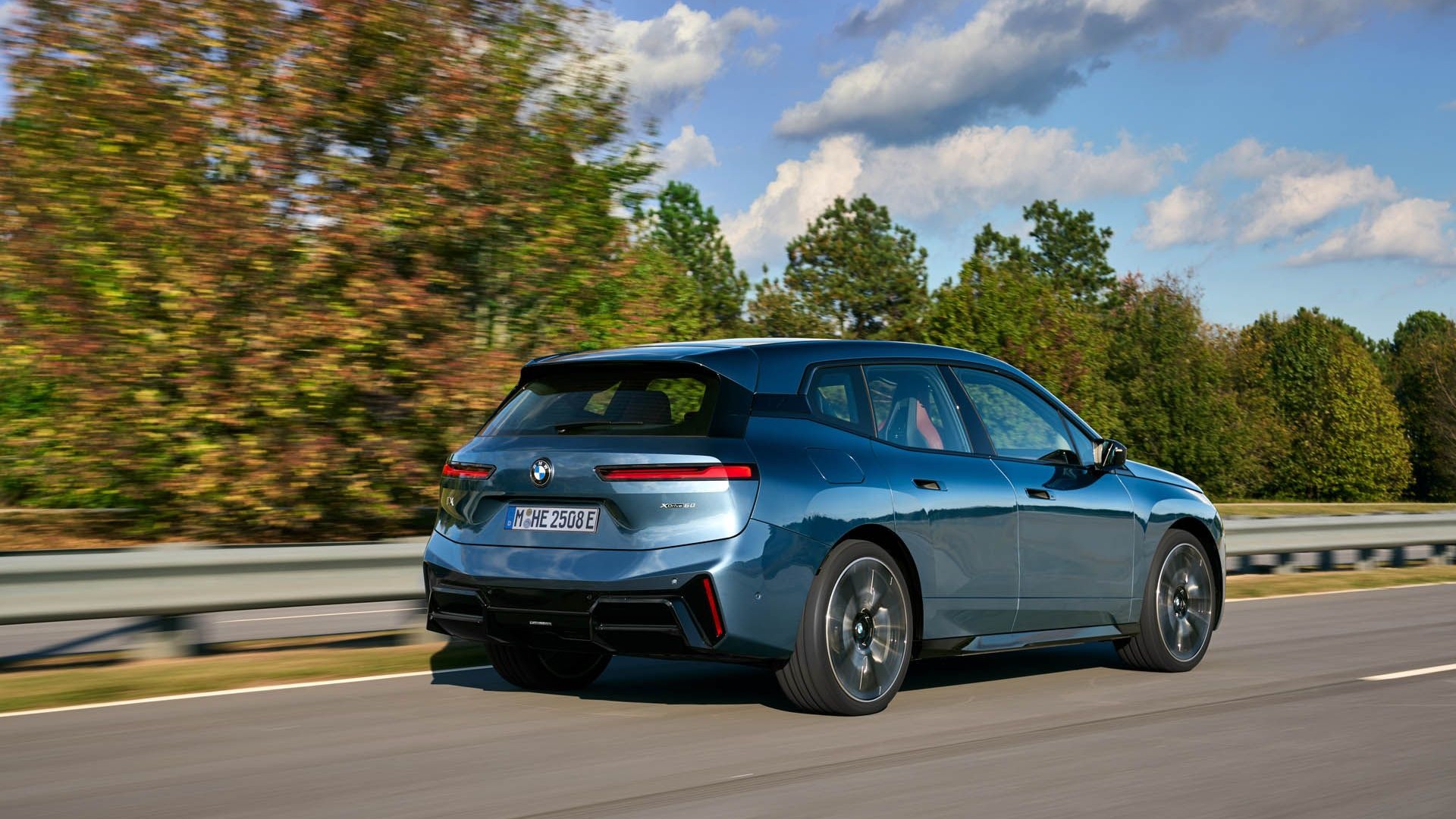 2025 BMW iX