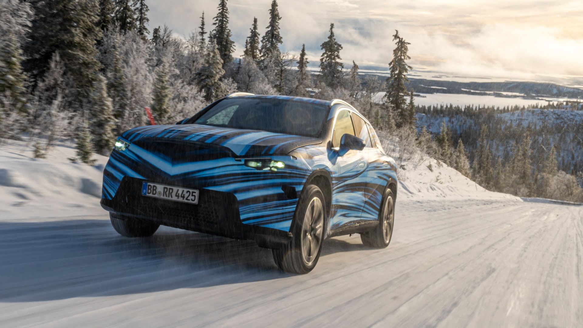 Прототип Mercedes-Benz GLC-Class с технологией EQ