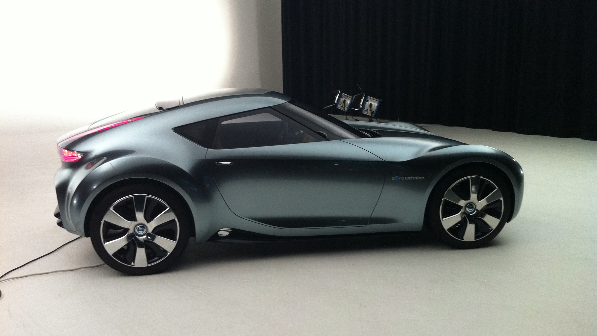 2011 Nissan ESFLOW Concept