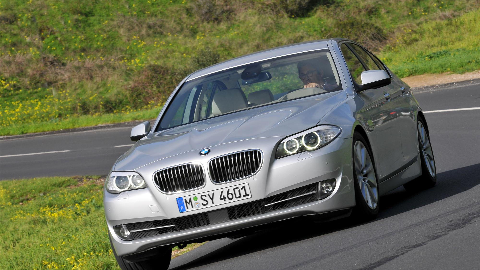 2012 BMW 528i Gets Turbo Four, Stop-Start, AWD