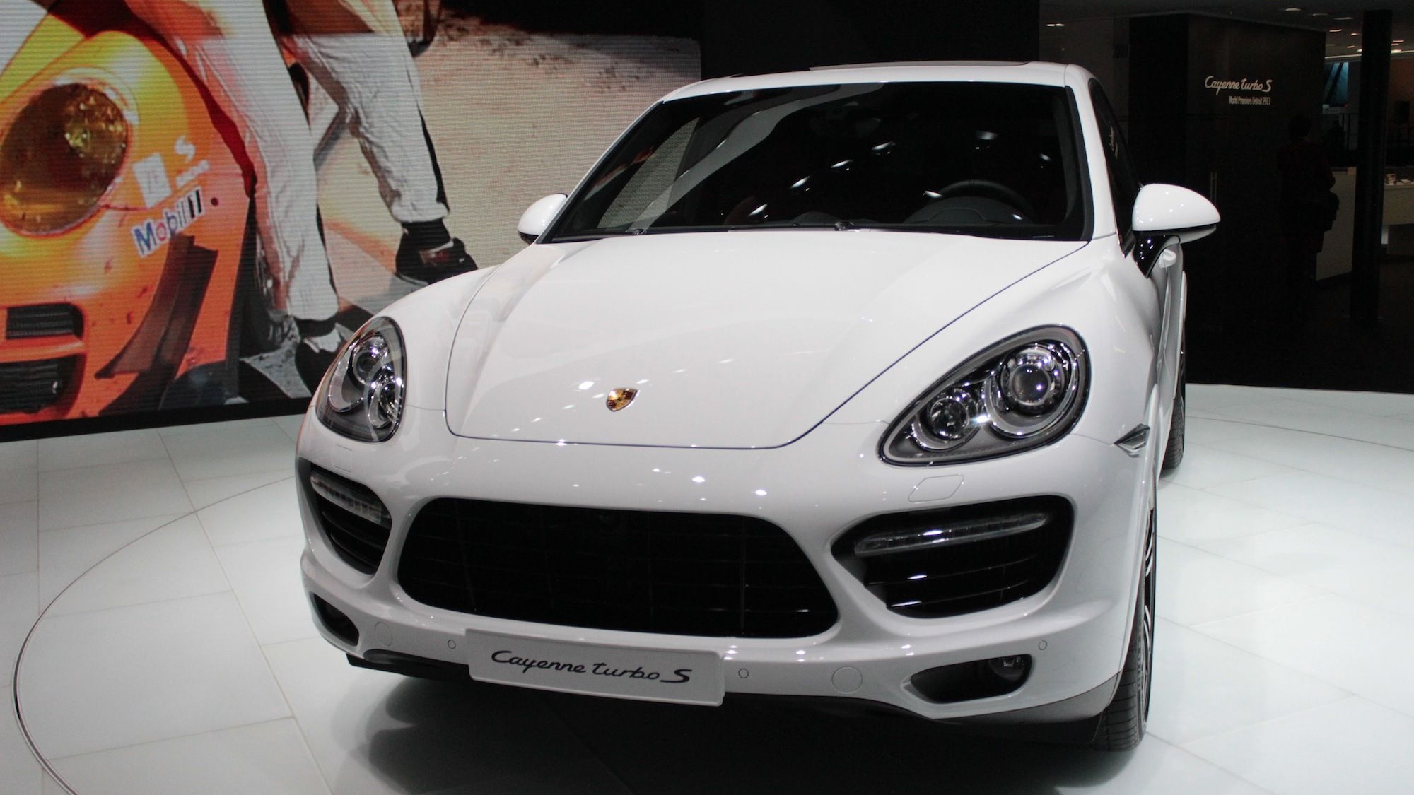 2014 Porsche Cayenne Turbo S live photos, 2013 Detroit Auto Show