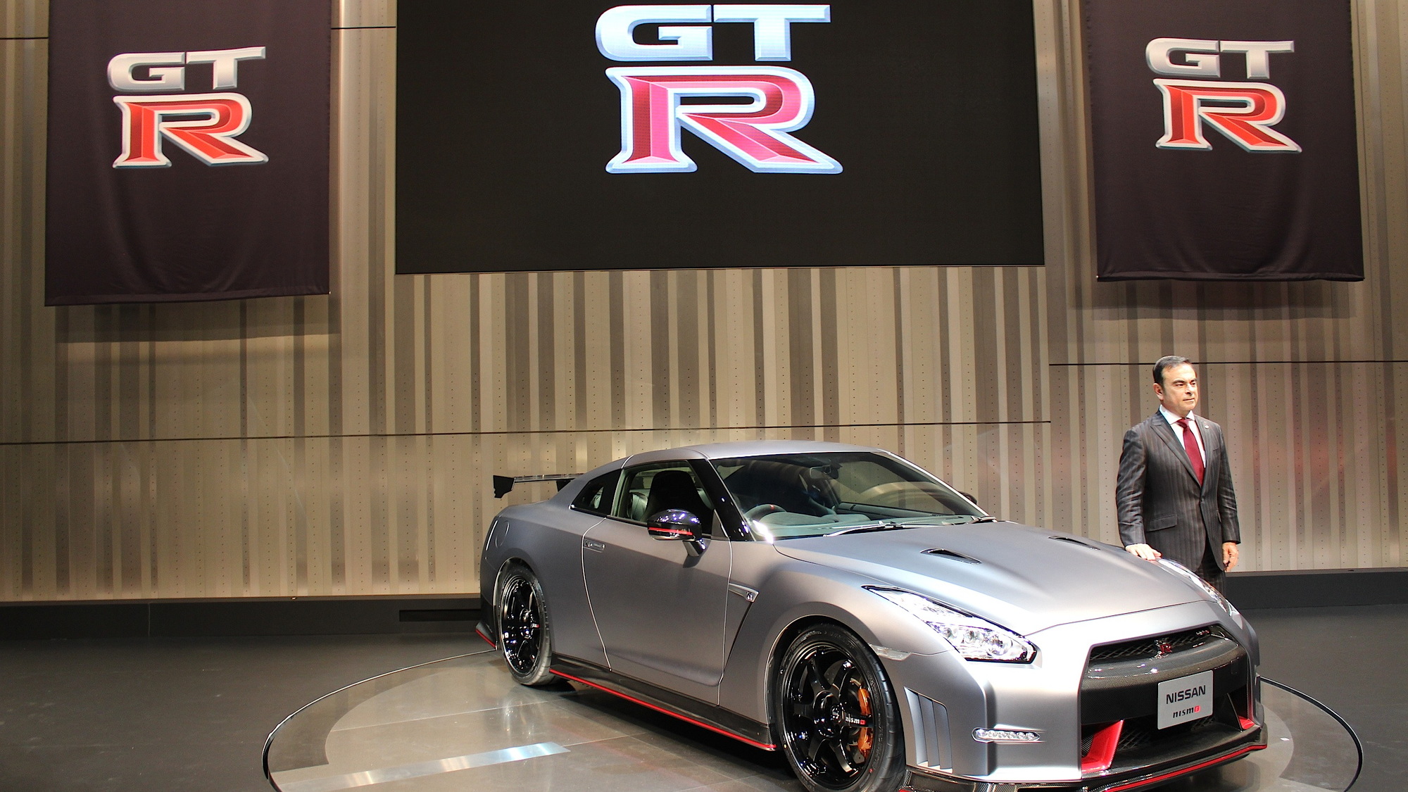 Nissan CEO Carlos Ghosn, introducing the 2015 Nissan GT-R NISMO prior to the 2013 Tokyo Motor Show