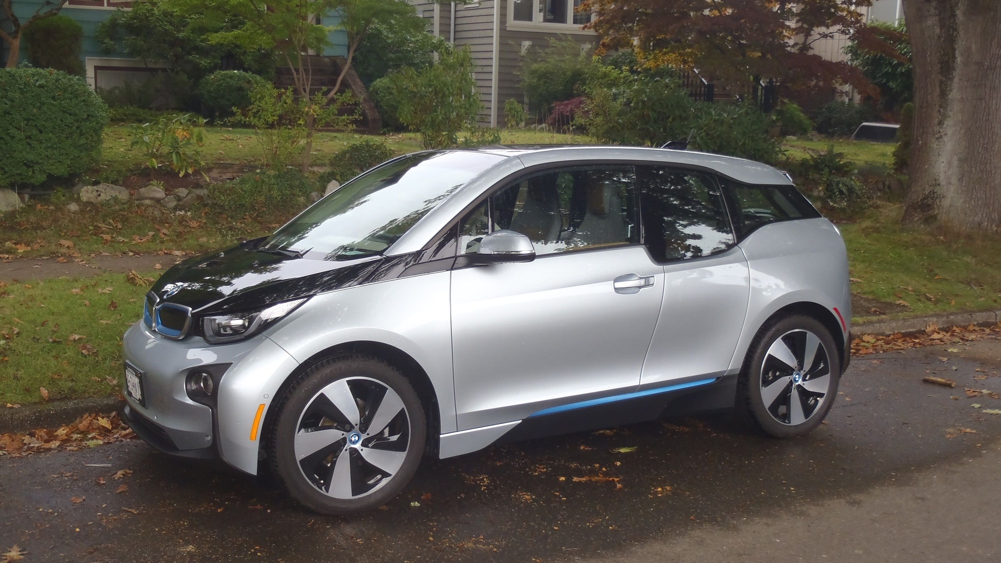 2014 BMW i3 in Vancouver, Canada   [photo: Don Chandler]